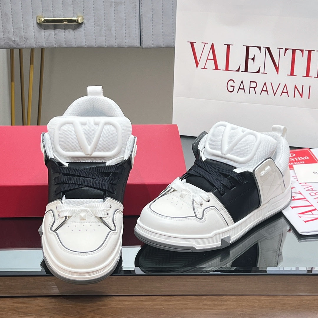 VALENTINO 25S GARAVANI OPEN SKATE SNEAKERS IN WHITE MIX BLACK LAMBSKIN STYLE 9 - 35