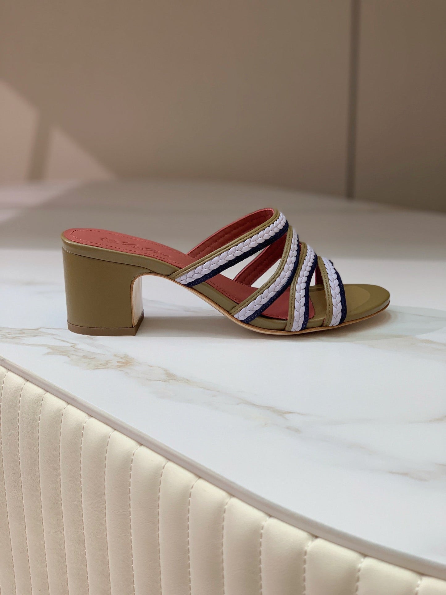 LP SPRIGHTLY CHARMS MID-SANDAL WHITE AND OLIVE CALFSKIN - 35