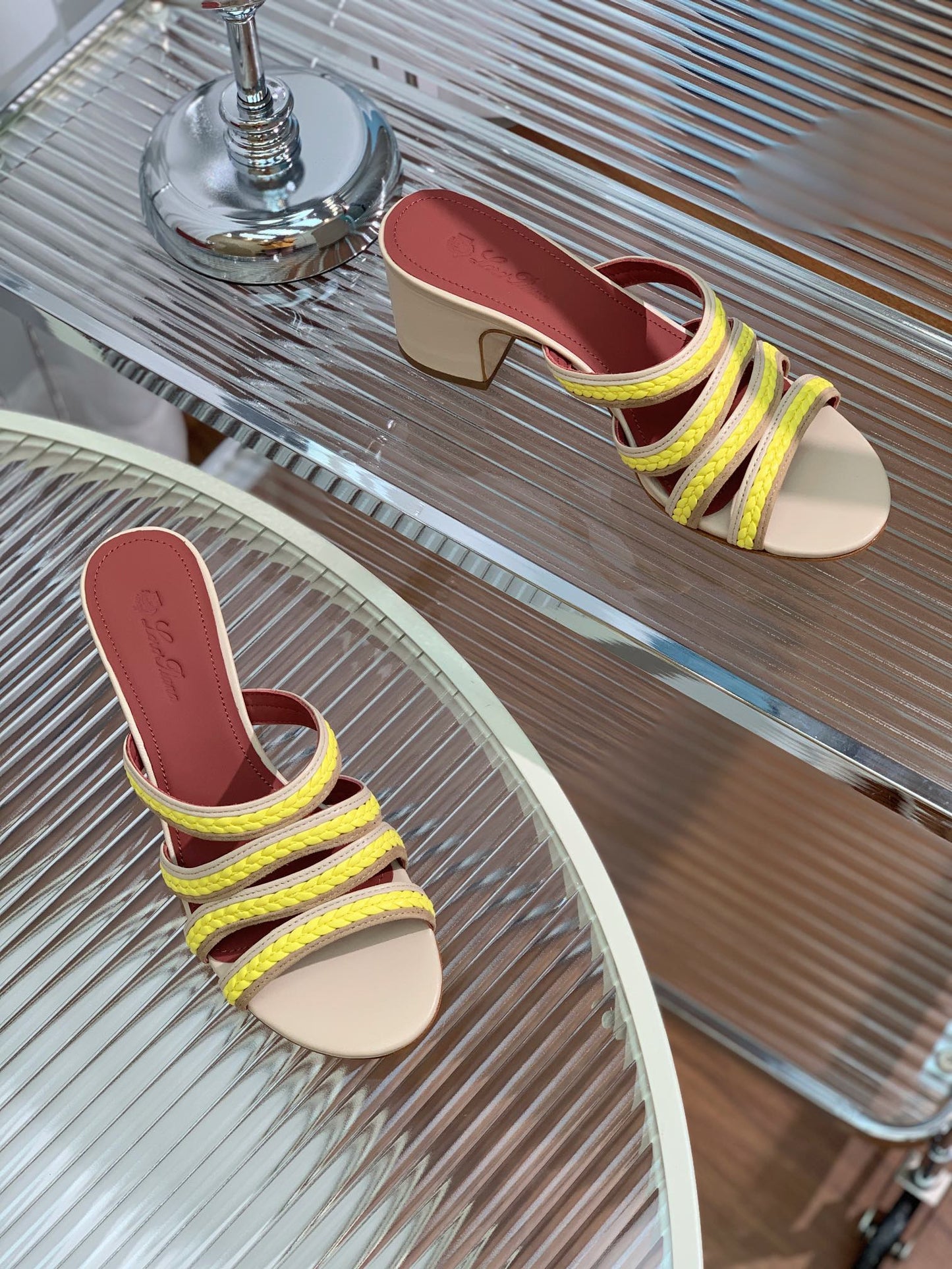 LP SPRIGHTLY CHARMS MID-SANDAL LEMON CALFSKIN - 35