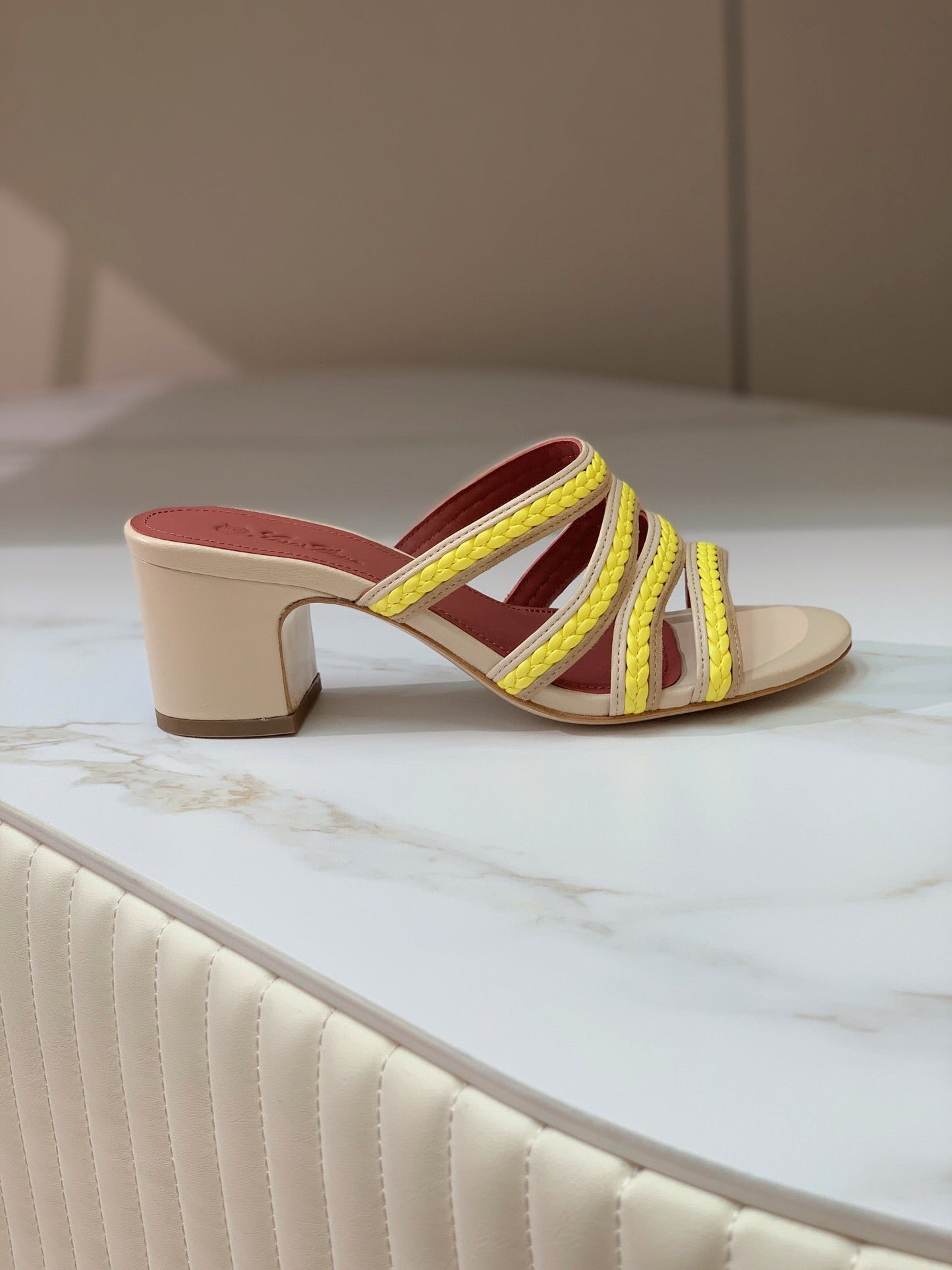 LP SPRIGHTLY CHARMS MID-SANDAL LEMON CALFSKIN - 35