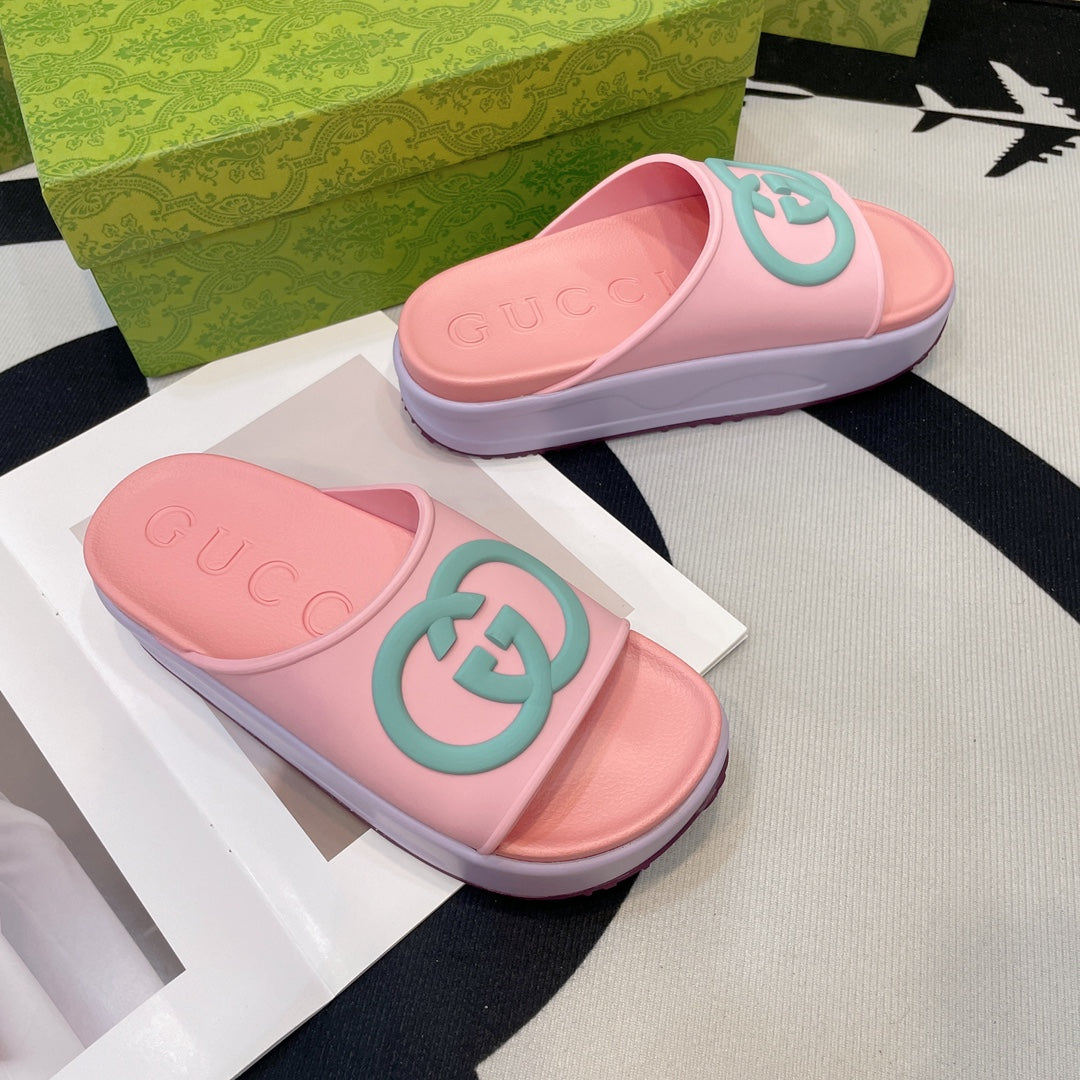 INTERLOCKING G SLIDE SANDAL IN BABY PINK IMPORTED TPU - 35