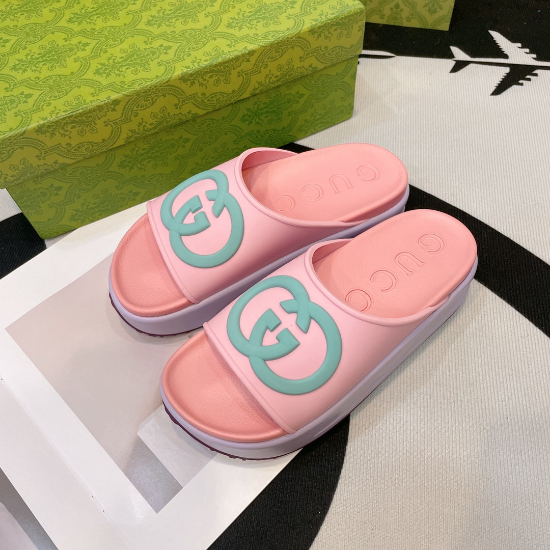 INTERLOCKING G SLIDE SANDAL IN BABY PINK IMPORTED TPU - 35