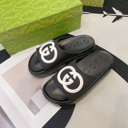INTERLOCKING G SLIDE SANDAL IN BLACK IMPORTED TPU - 35