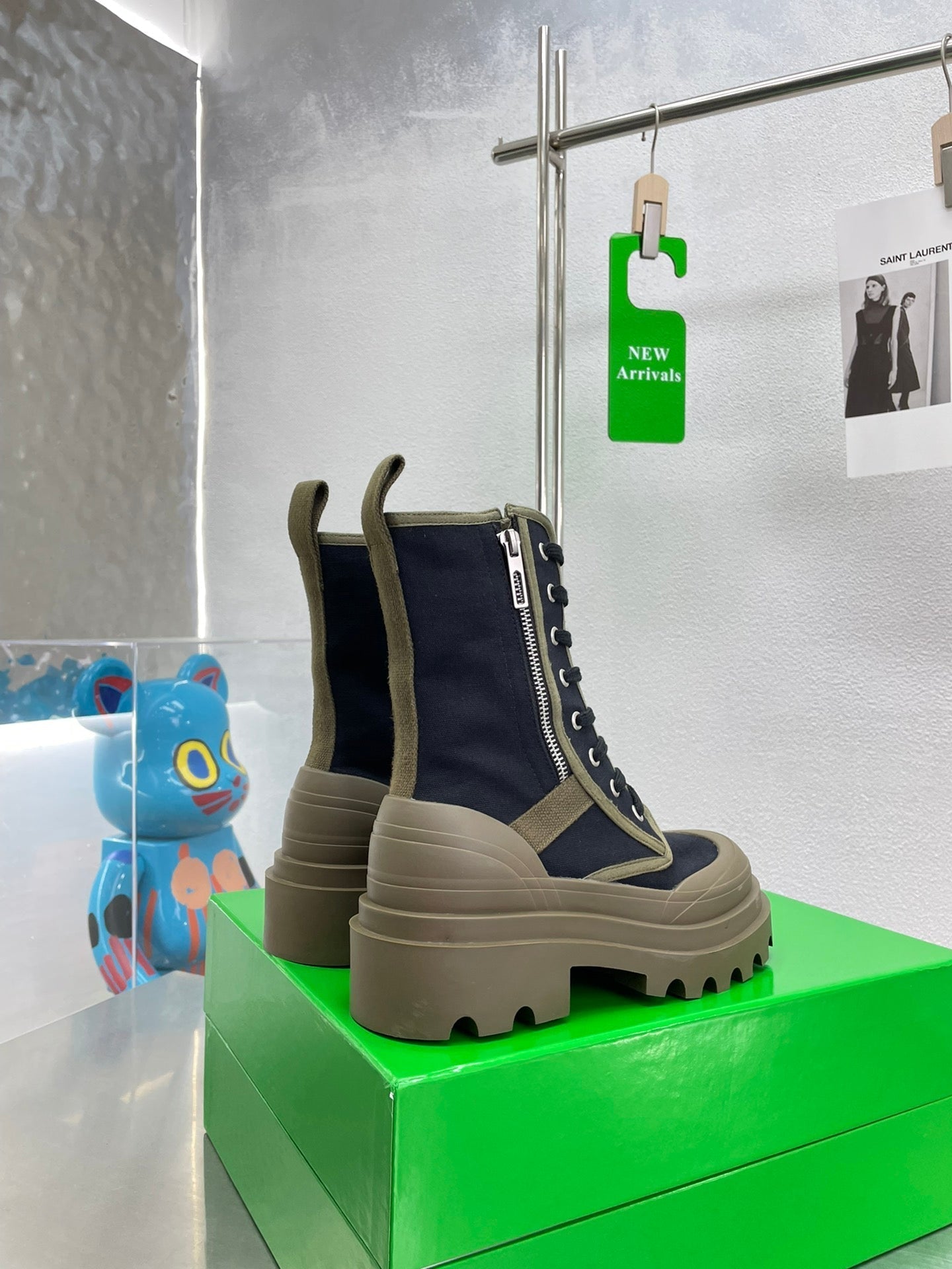 RIBBON BOMBER LACE-UP BOOTS IN BLACK MIX OLIVE GREEN CANVAS - 35