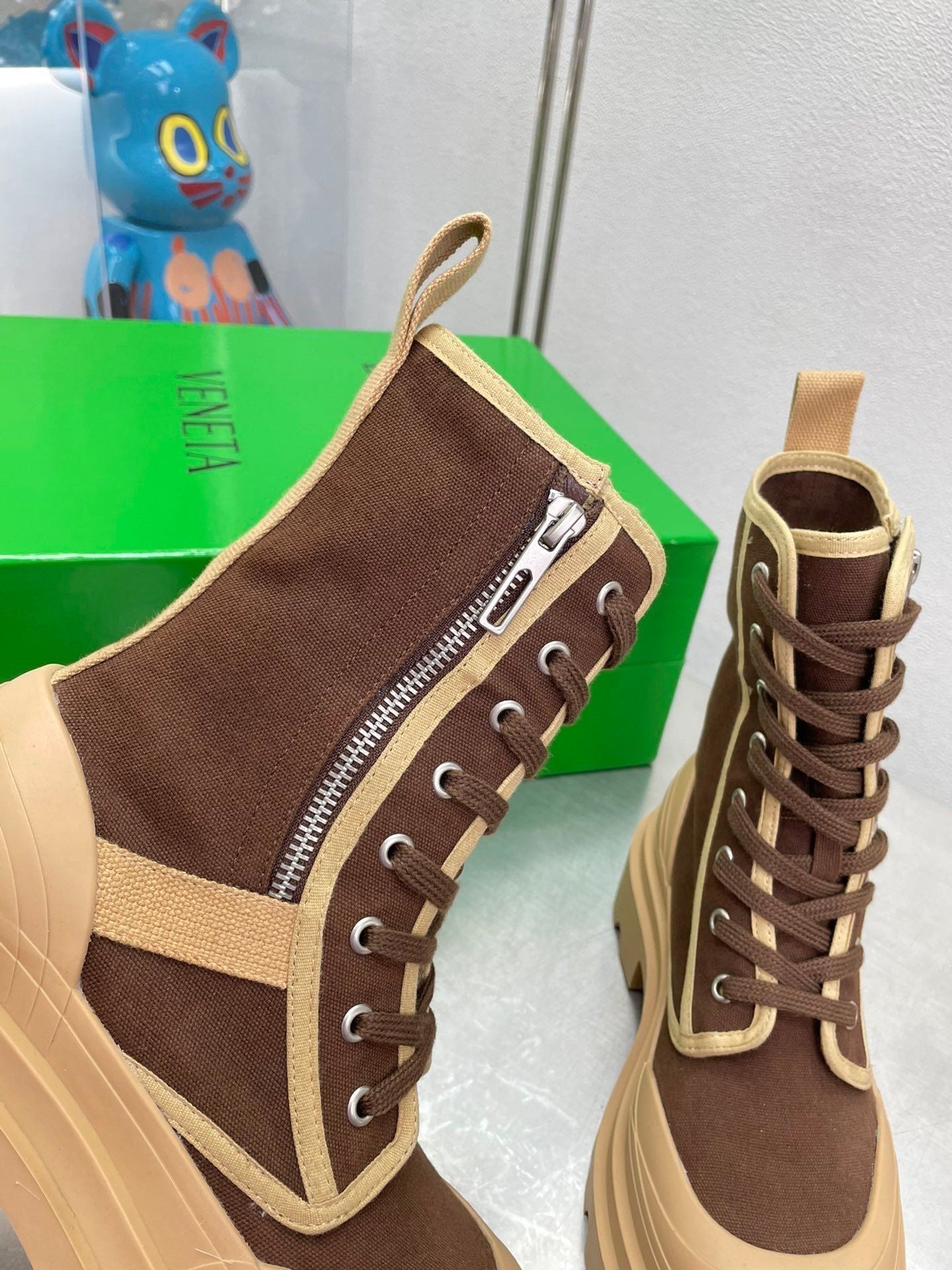 RIBBON BOMBER LACE-UP BOOTS IN RUSSET MIX PEANUT BROWN CANVAS - 35