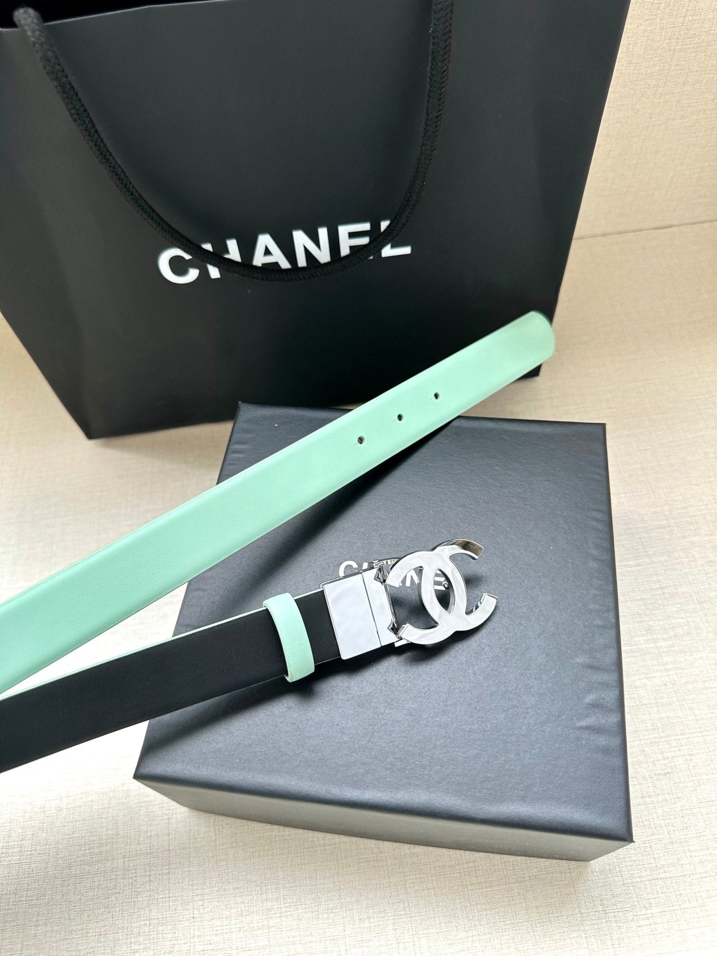 CC 30MM BELT IN GREEN MINT AND BLACK CALFSKIN WITH SILVER HARDWARE - 30