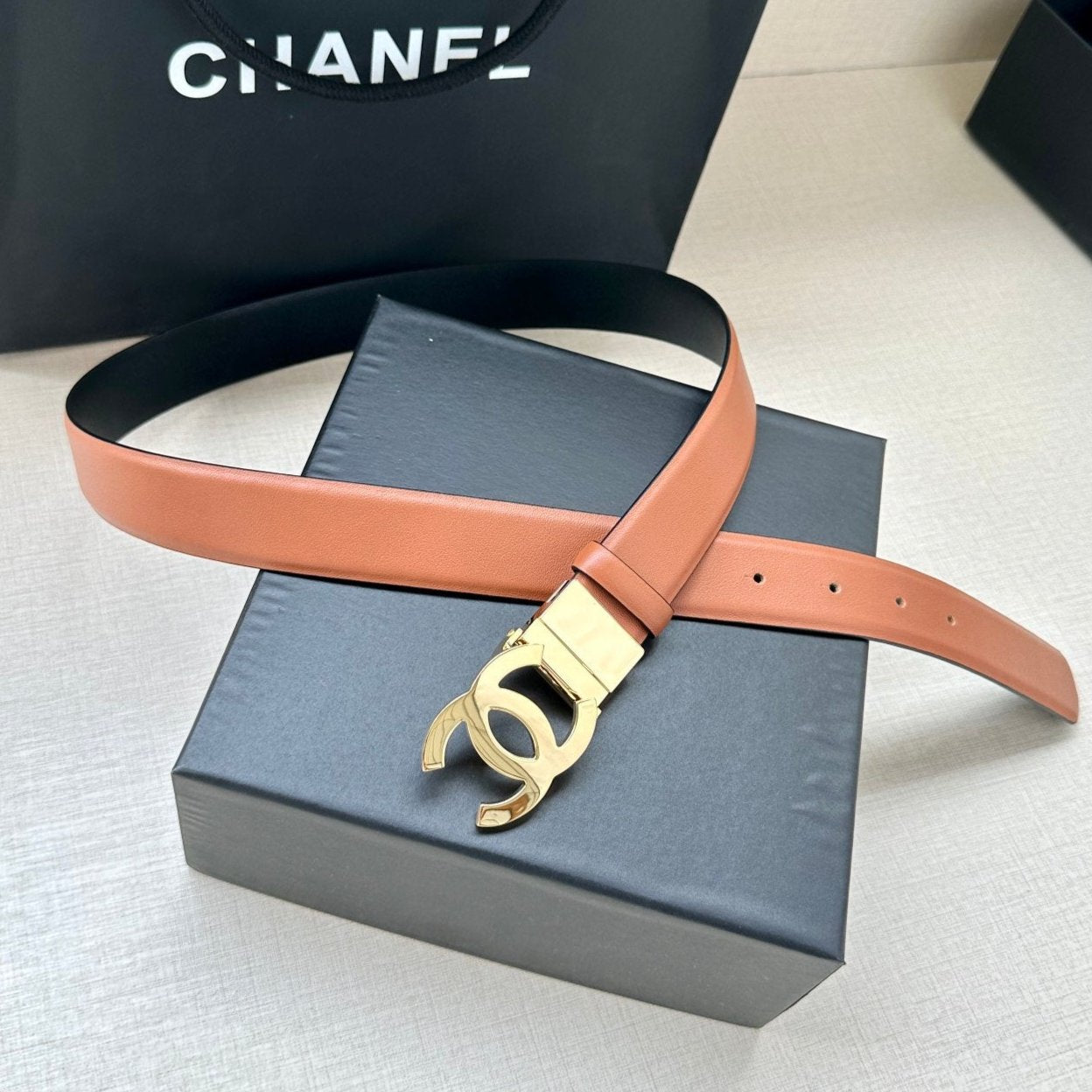 CC 30MM BELT IN BRONZE BROWN AND BLACK CALFSKIN WITH GOLD HARDWARE - 30