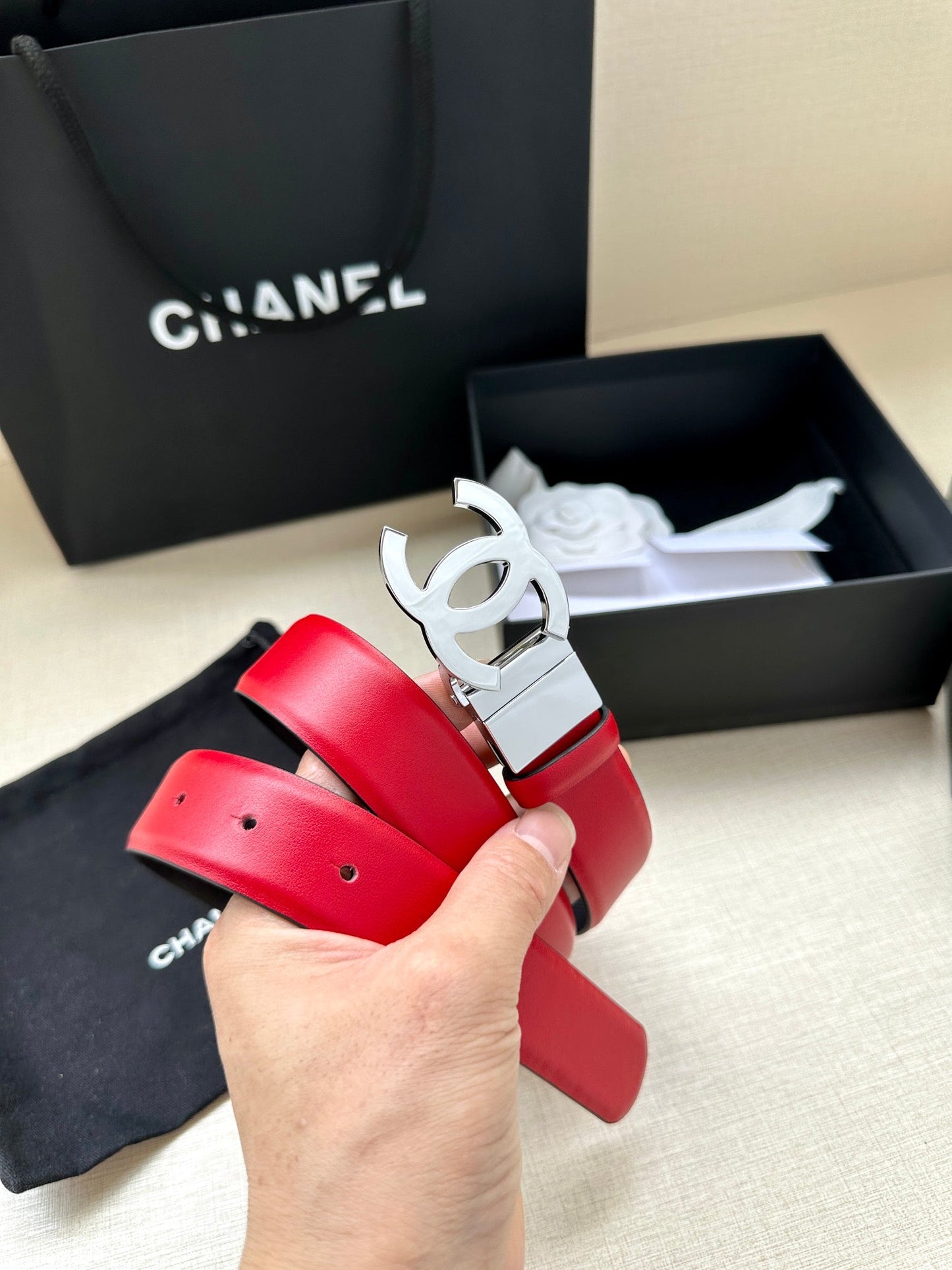 CC 30MM BELT IN CHERRY RED AND BLACK CALFSKIN WITH SILVER HARDWARE - 30