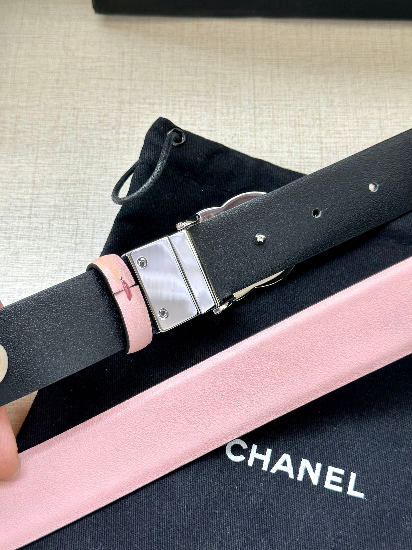 CC 30MM BELT IN LIGHT PINK AND BLACK CALFSKIN WITH SILVER HARDWARE - 30
