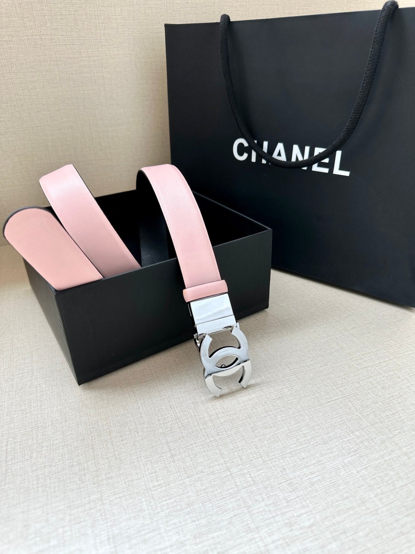 CC 30MM BELT IN LIGHT PINK AND BLACK CALFSKIN WITH SILVER HARDWARE - 30