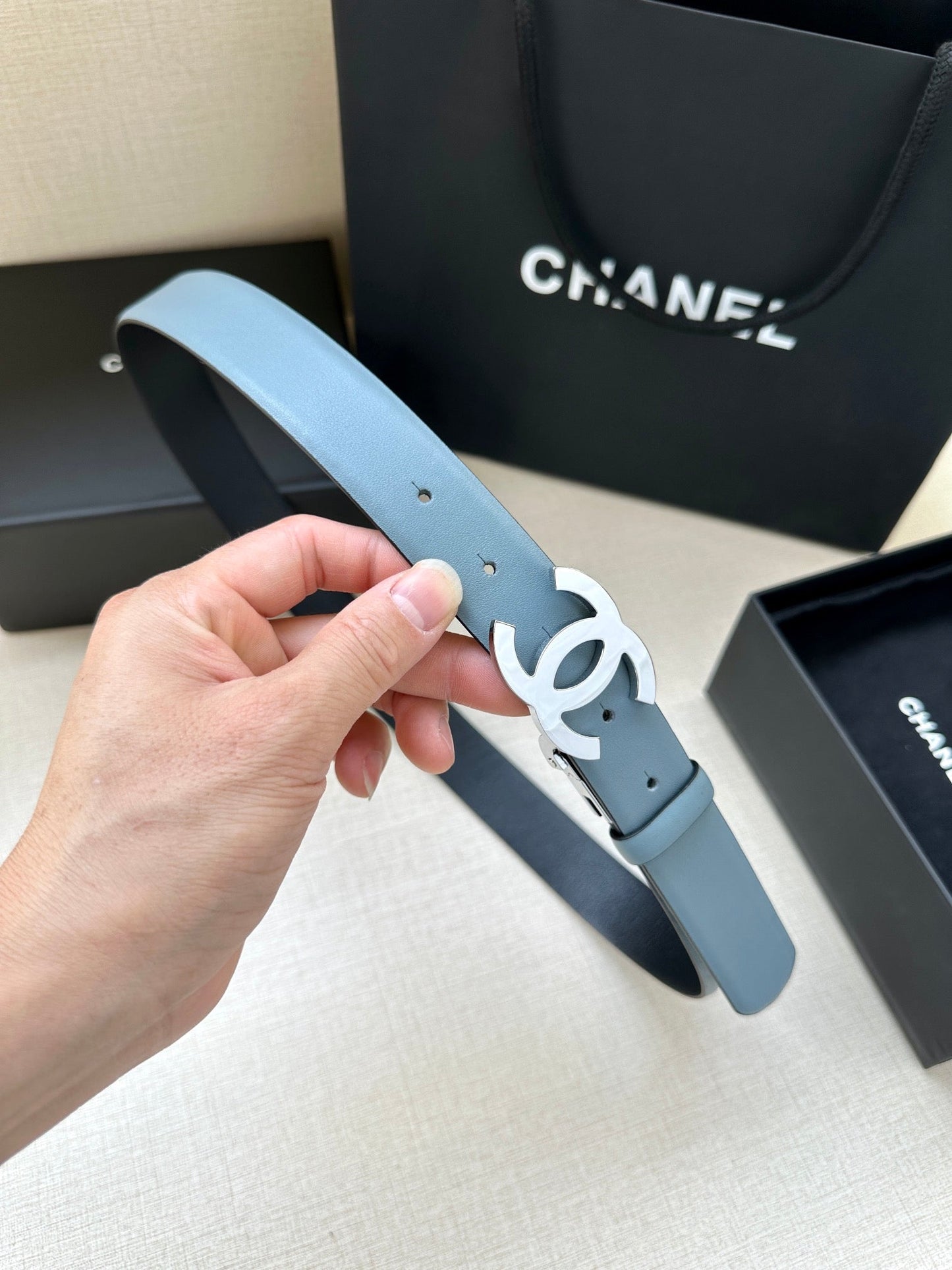 CC 30MM BELT IN STONE BLUE AND BLACK CALFSKIN WITH SILVER HARDWARE - 30