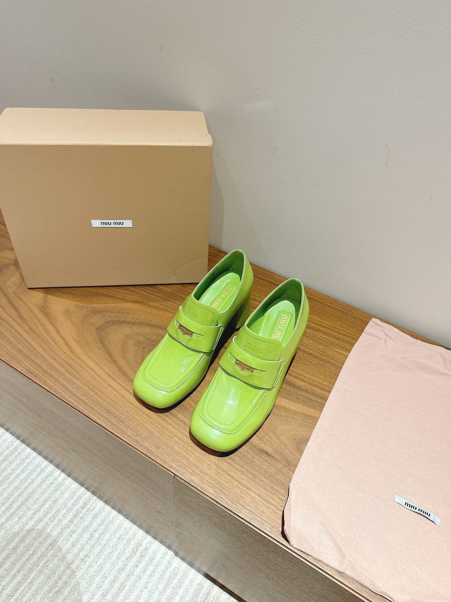 MIUMIU 26S HEEL LOAFERS 75MM IN GREEN GLOSSY CALFSKIN GOLD HARDWARE