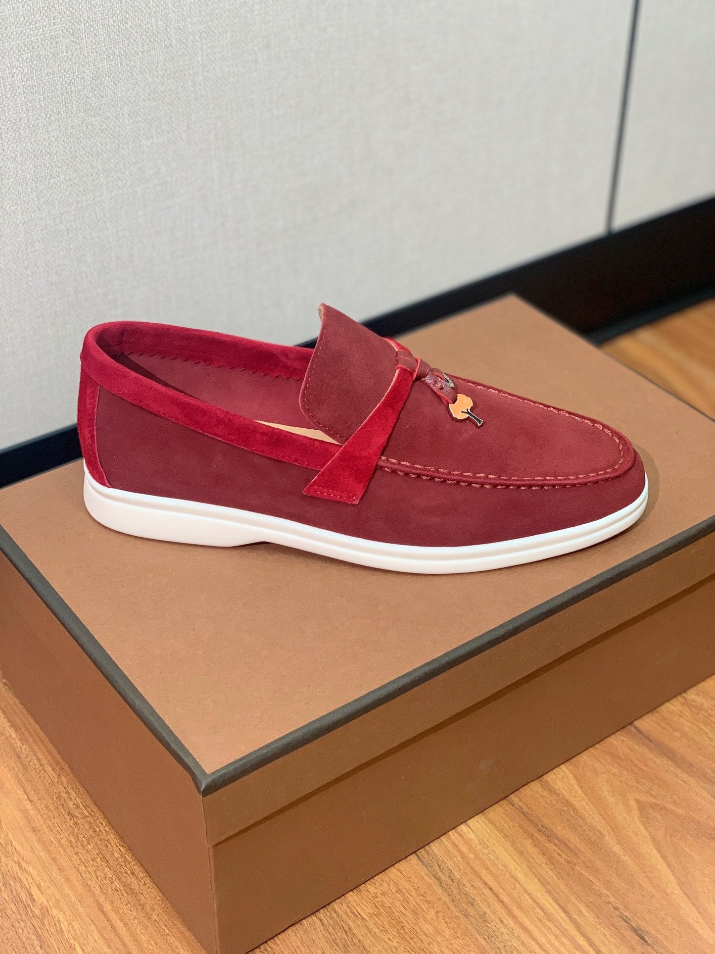 LP CHARMS WALK BABOUCHE LOAFERS GARNET SUEDE - 35