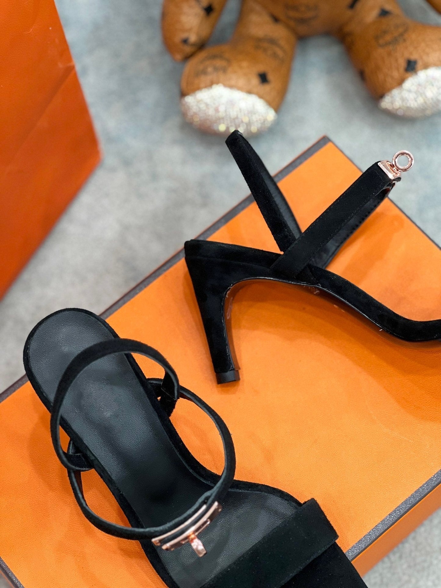 Glamour 75 Sandal Black Suede - 35