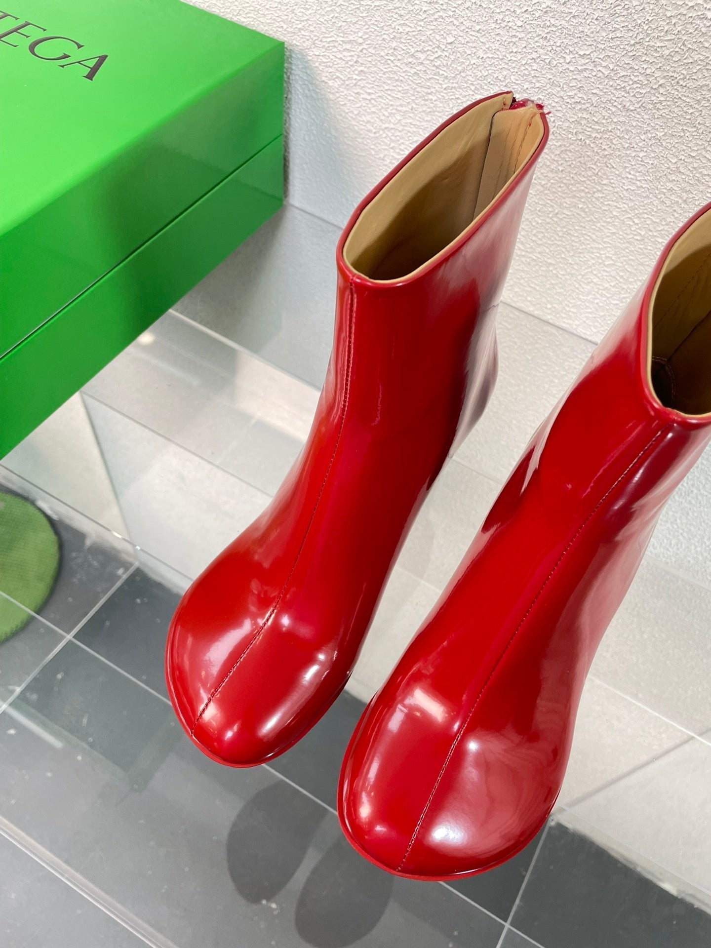 ATOMIC ANKLE BOOT IN RUBY RED CALFSKIN 75 MM - 34