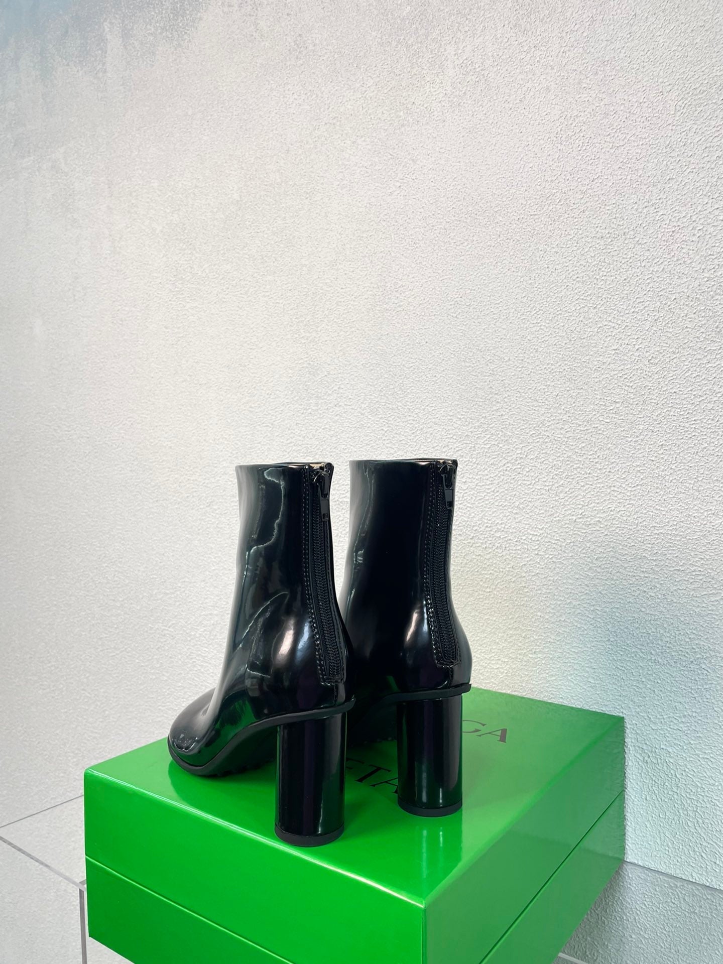 ATOMIC ANKLE BOOT IN BLACK CALFSKIN 75 MM - 34