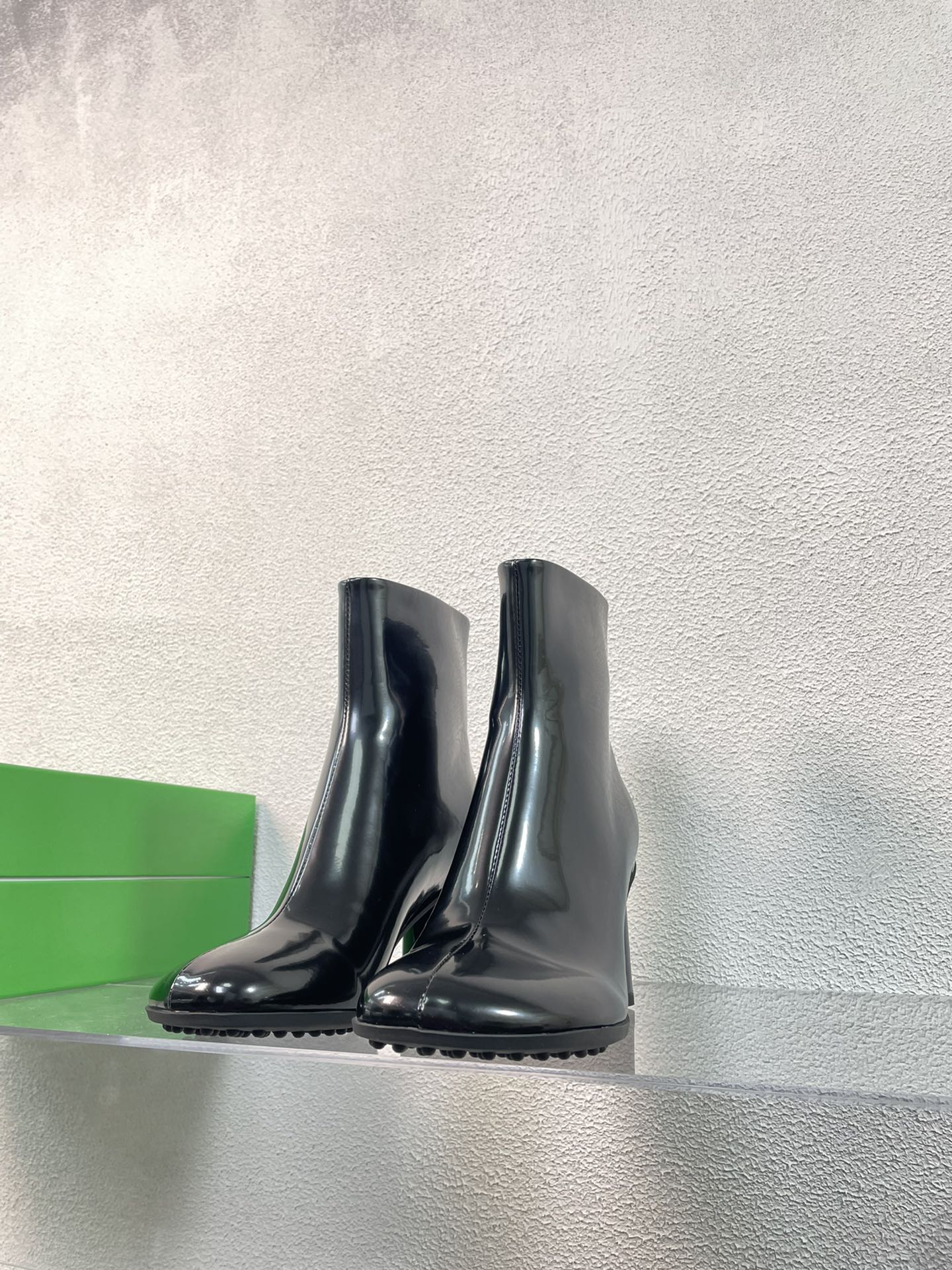 ATOMIC ANKLE BOOT IN BLACK CALFSKIN 75 MM - 34