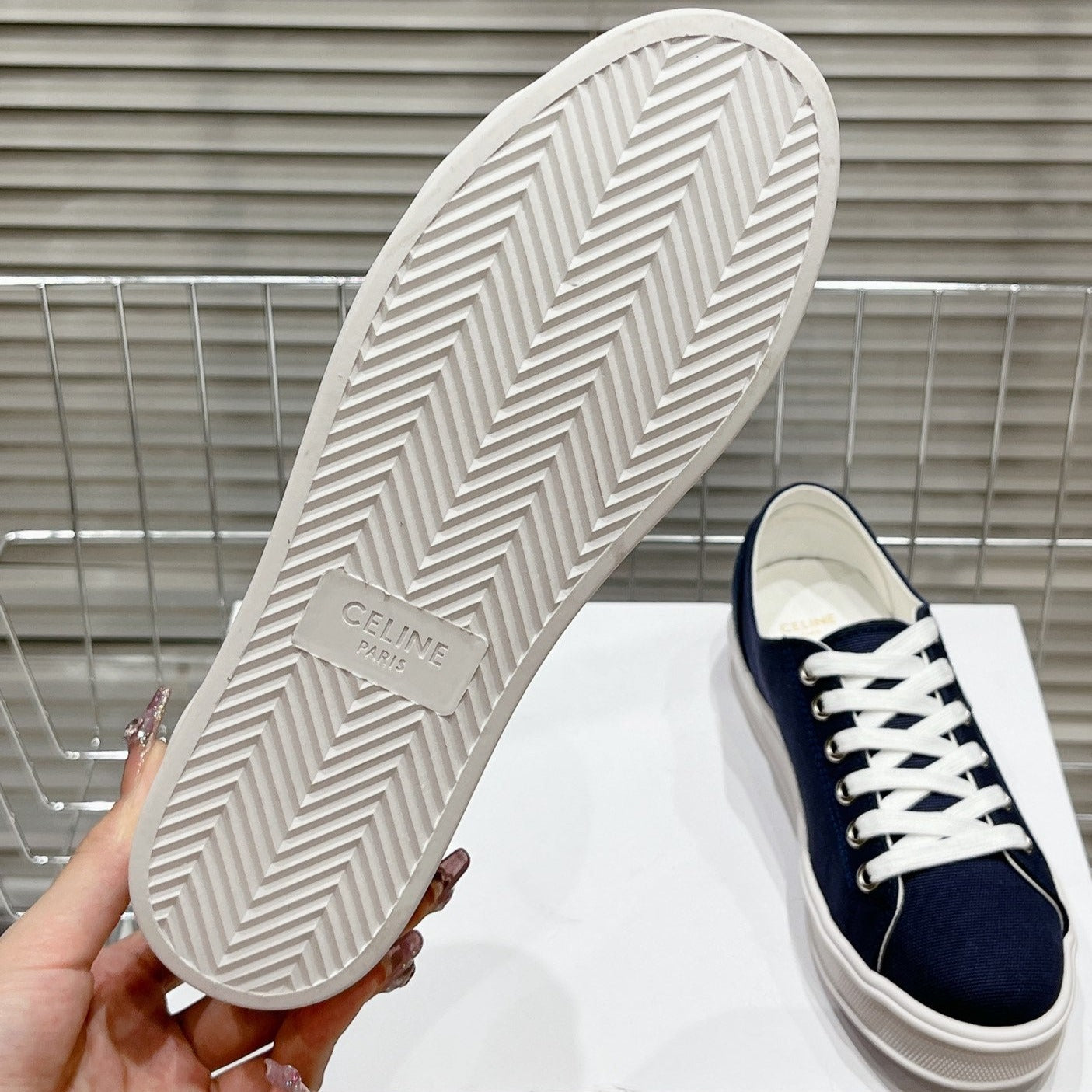 JANE SNEAKERS LOW LACE-UP WITH TRIOMPHE PATCH IN CANVAS AND CALFSKIN NAVY/WHITE LOGO - 35