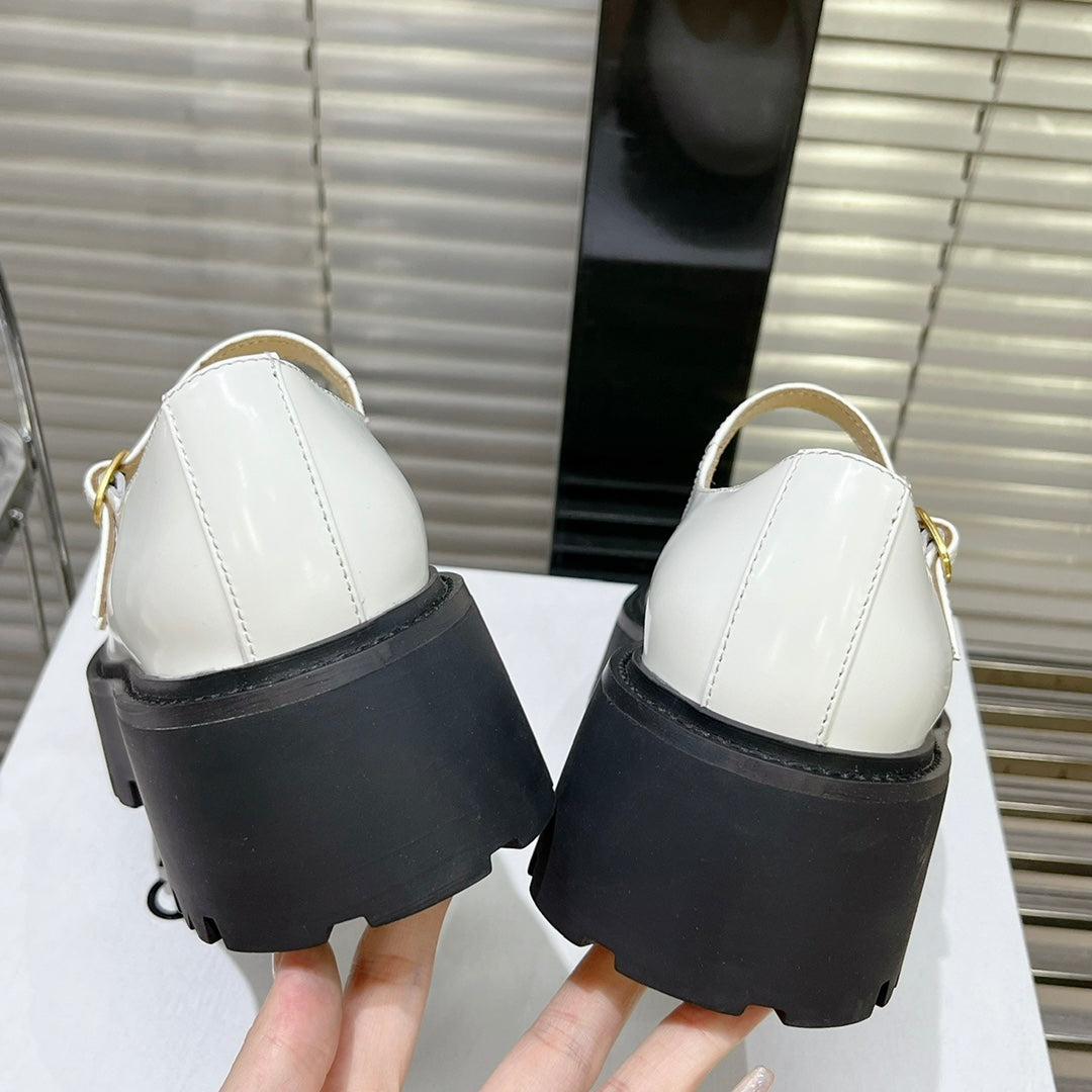HIGH FLAT SANDALS WITH DOUBLE STRAP-DESIGN LEATHER WHITE - 35