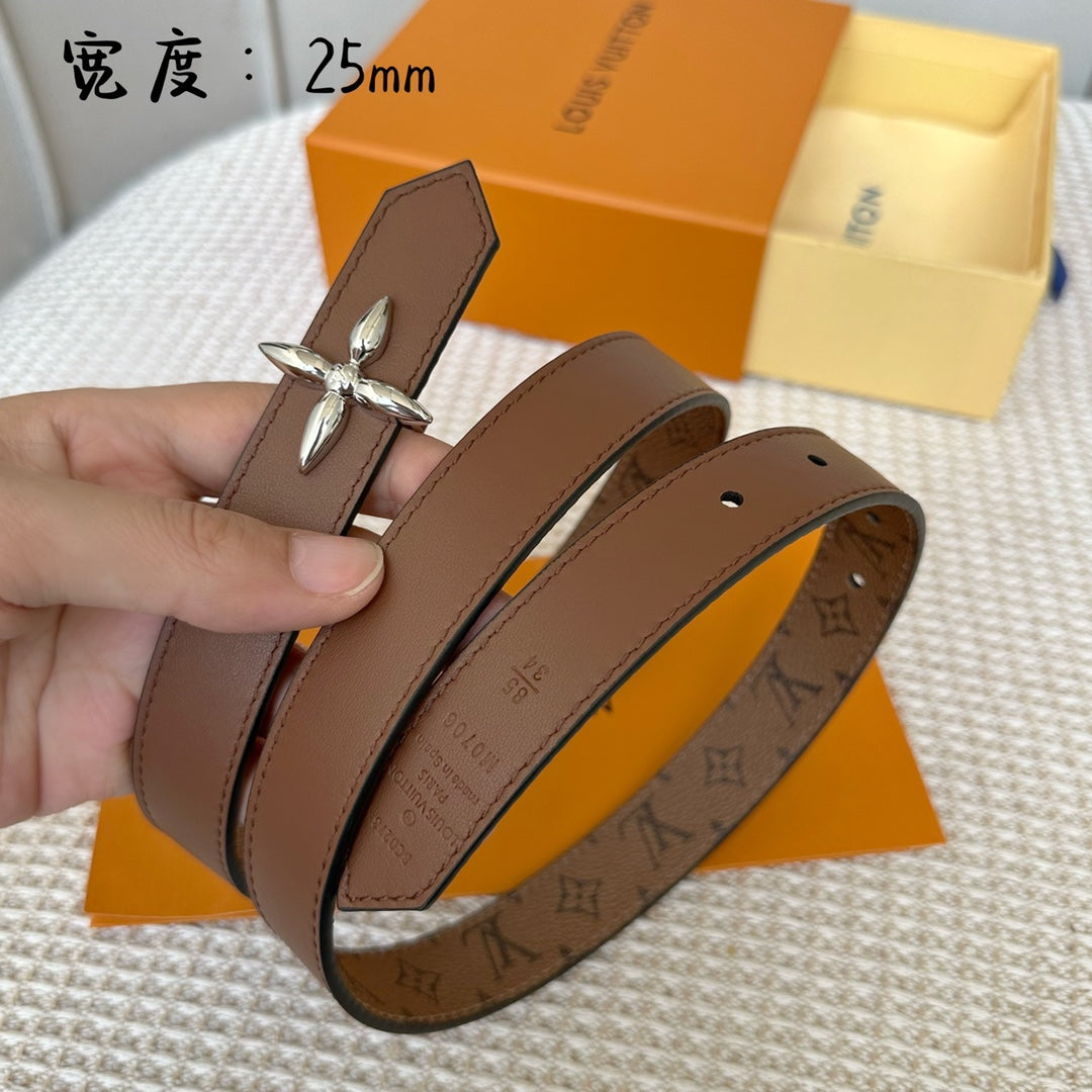 LV FLOWERGRAM 25 MM REVERSIBLE BELT IN BROWN MONOGRAM CALFSKIN SILVER HARDWARE - 30