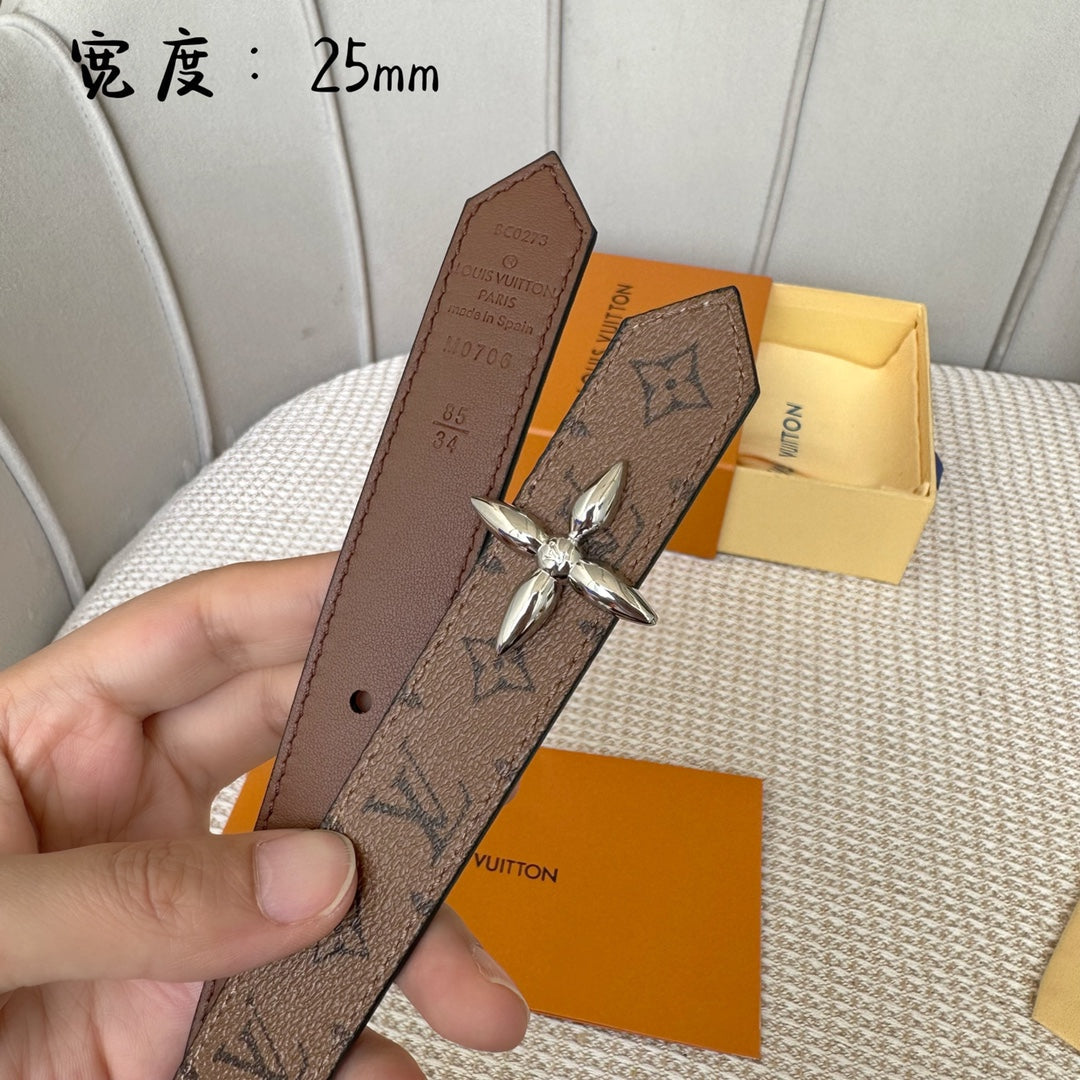 LV FLOWERGRAM 25 MM REVERSIBLE BELT IN BROWN MONOGRAM CALFSKIN SILVER HARDWARE - 30