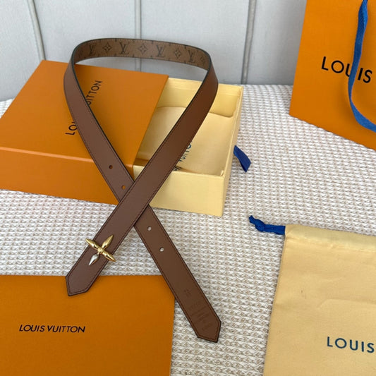 РЕМІНЬ LV FLOWERGRAM 25 ММ ДВОСТОРОННІЙ КОРИЧНЕВИЙ З МОНОГРАМОЮ З ТЕЛЯЧОЇ ШКІРИ ФУРНІТУРА ЗОЛОТОГО ТА СРІБНОГО КОЛЬОРУ - 30