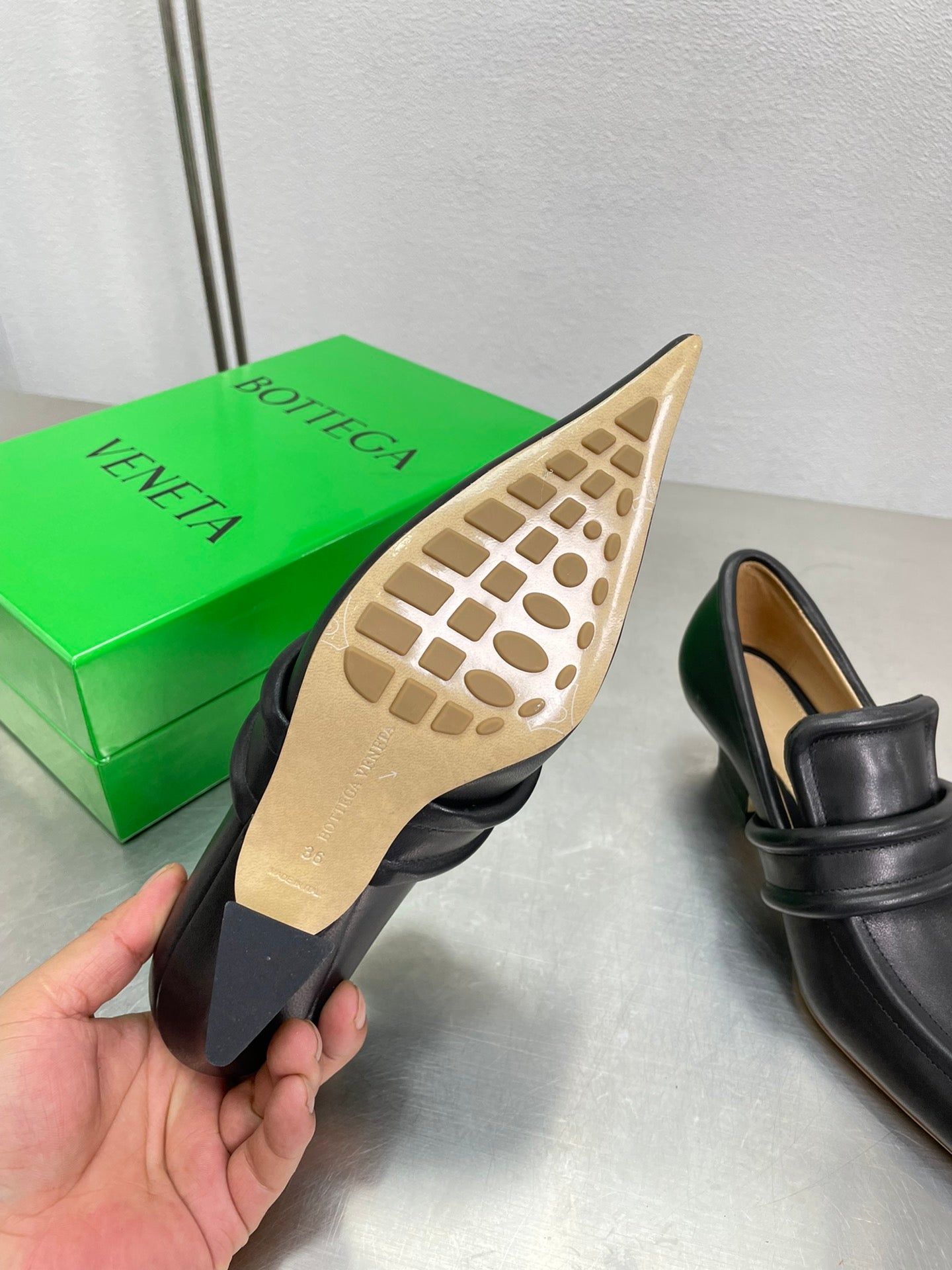 HIGH PUMP 35 MM IN BLACK CALFSKIN - 34