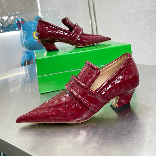 HIGH PUMP 35 MM IN SCARLET RED PATENT CALFSKIN - 34