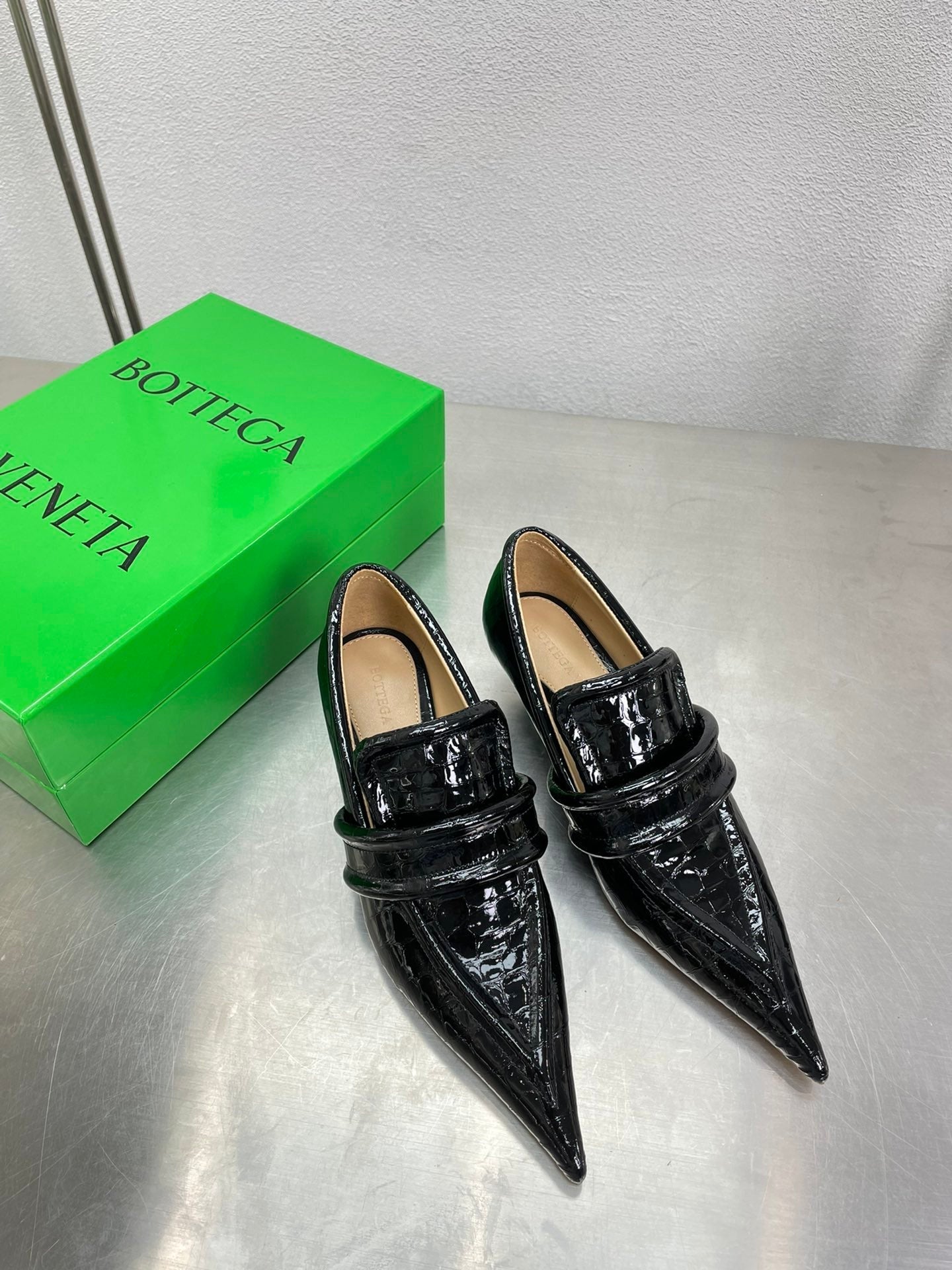 HIGH PUMP 35 MM IN BLACK PATENT CALFSKIN - 34