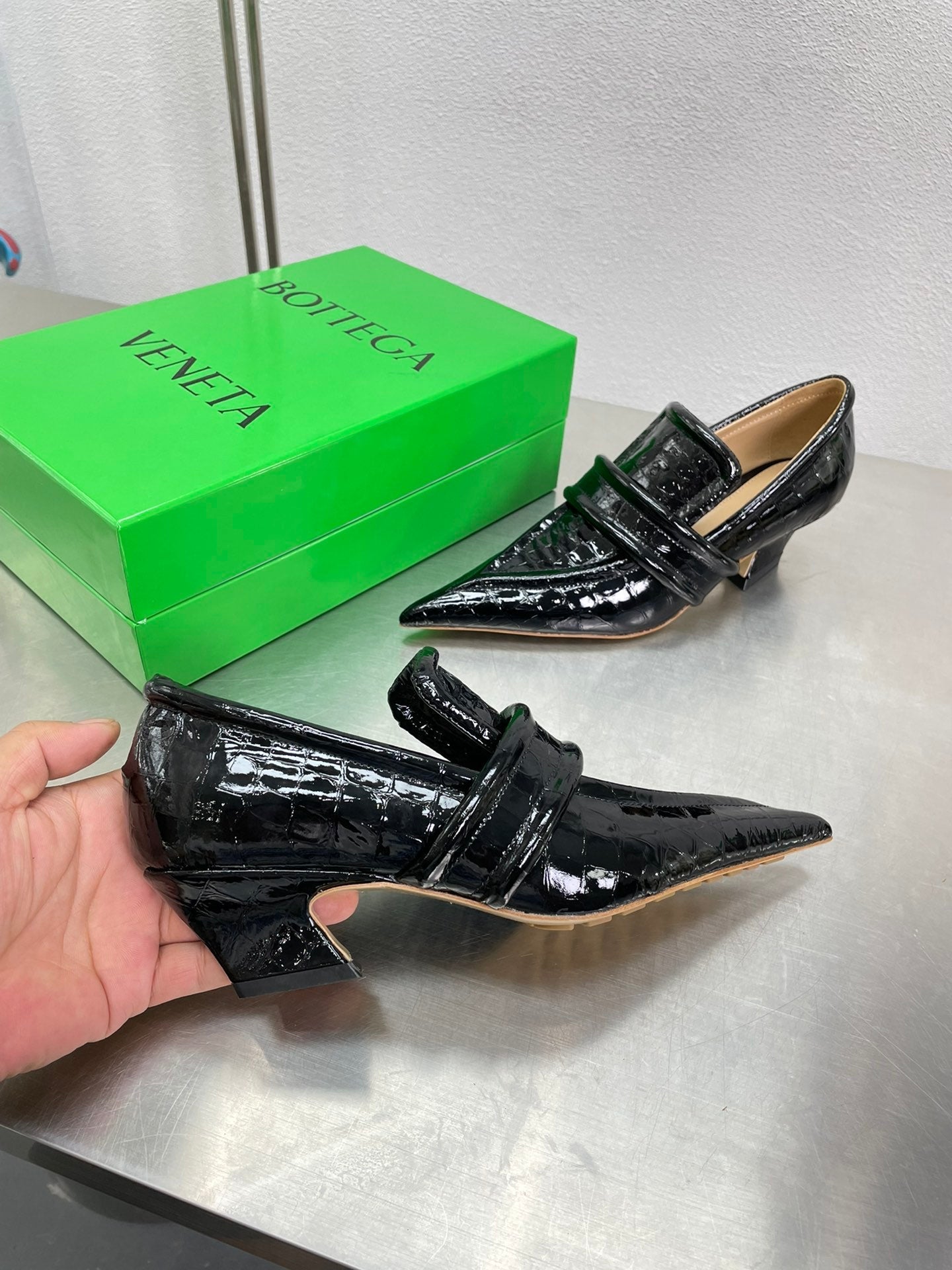 HIGH PUMP 35 MM IN BLACK PATENT CALFSKIN - 34