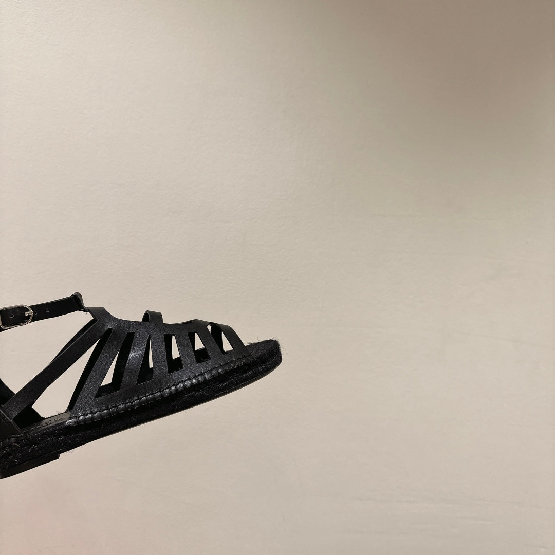 STRAW SOLE SANDAL BLACK LAMBSKIN - 35