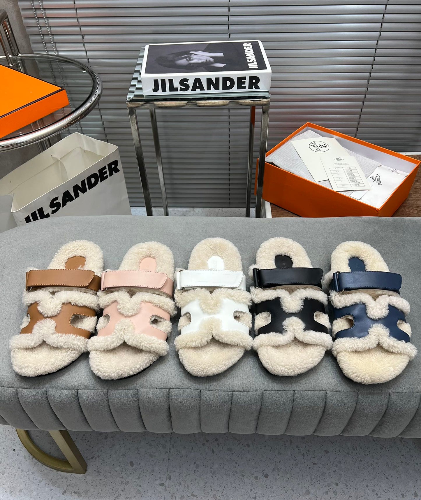 CHYPRE SLIPPERS IN BEIGE LAMB WOOL AND CLASSIC BLUE CALFSKIN - 35