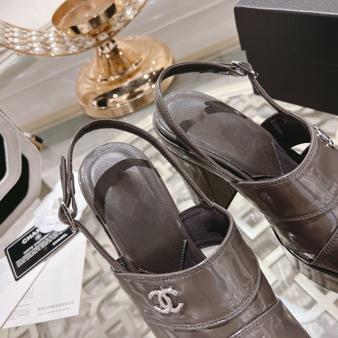 sandals chocolate patent crumpled lambskin - 35