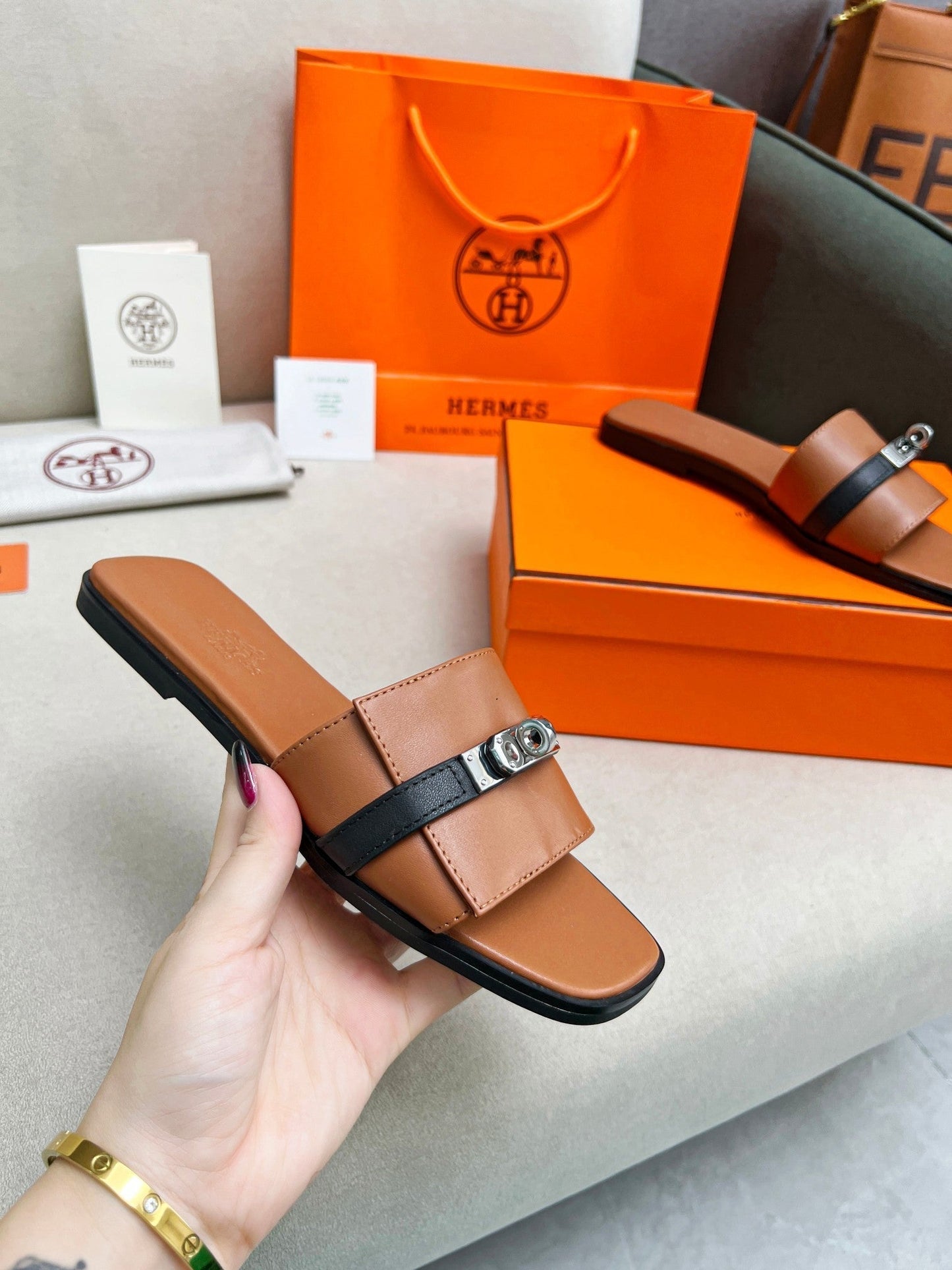 Giulia Sandal Brown Black Calfskin - 35