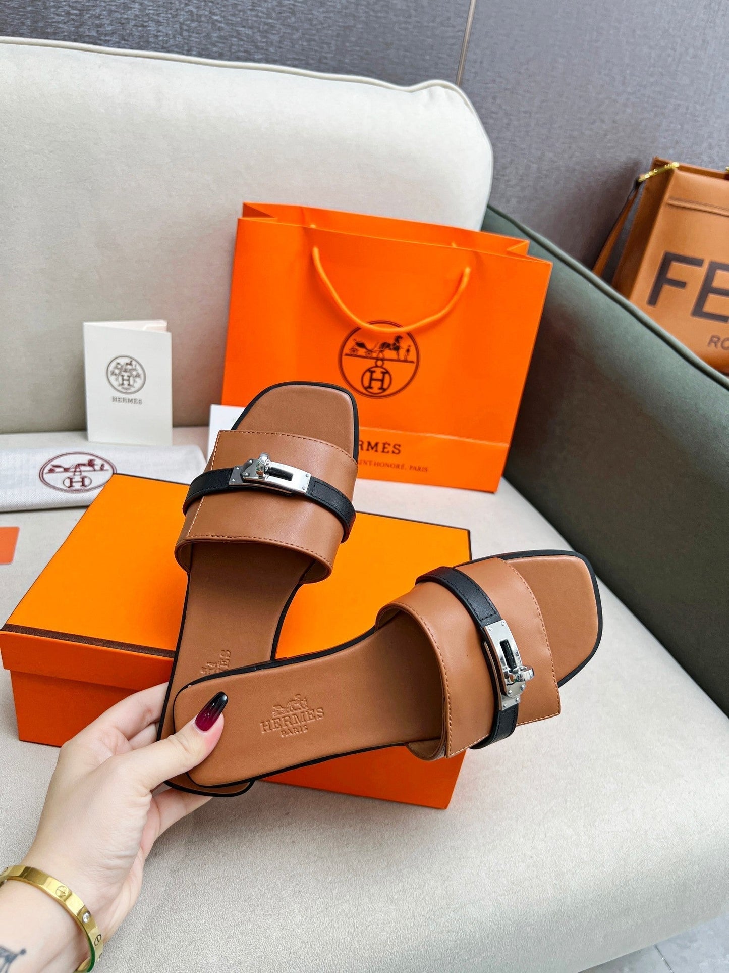 Giulia Sandal Brown Black Calfskin - 35