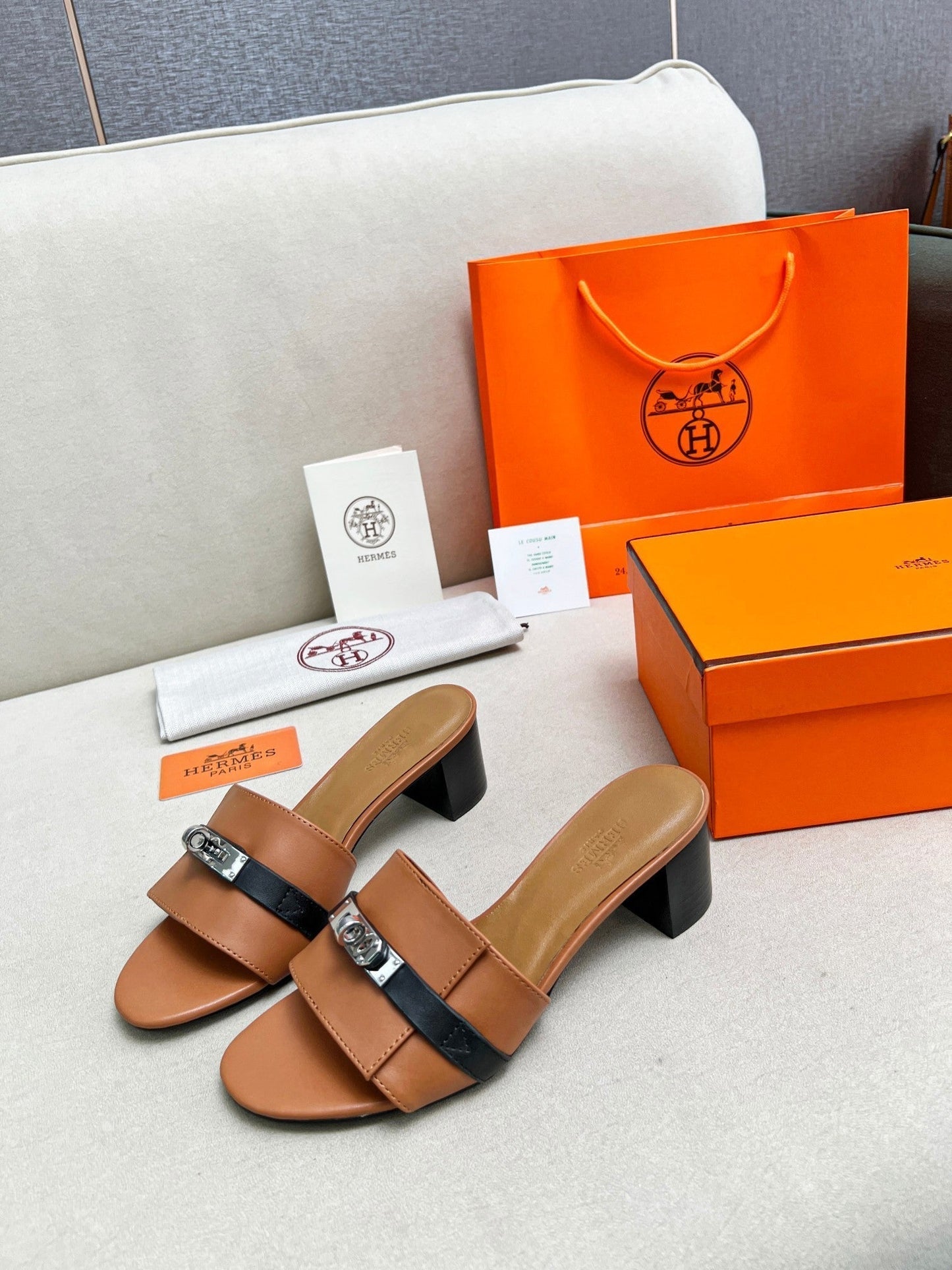 Gigi 50 Sandal Tan Black Calfskin - 35
