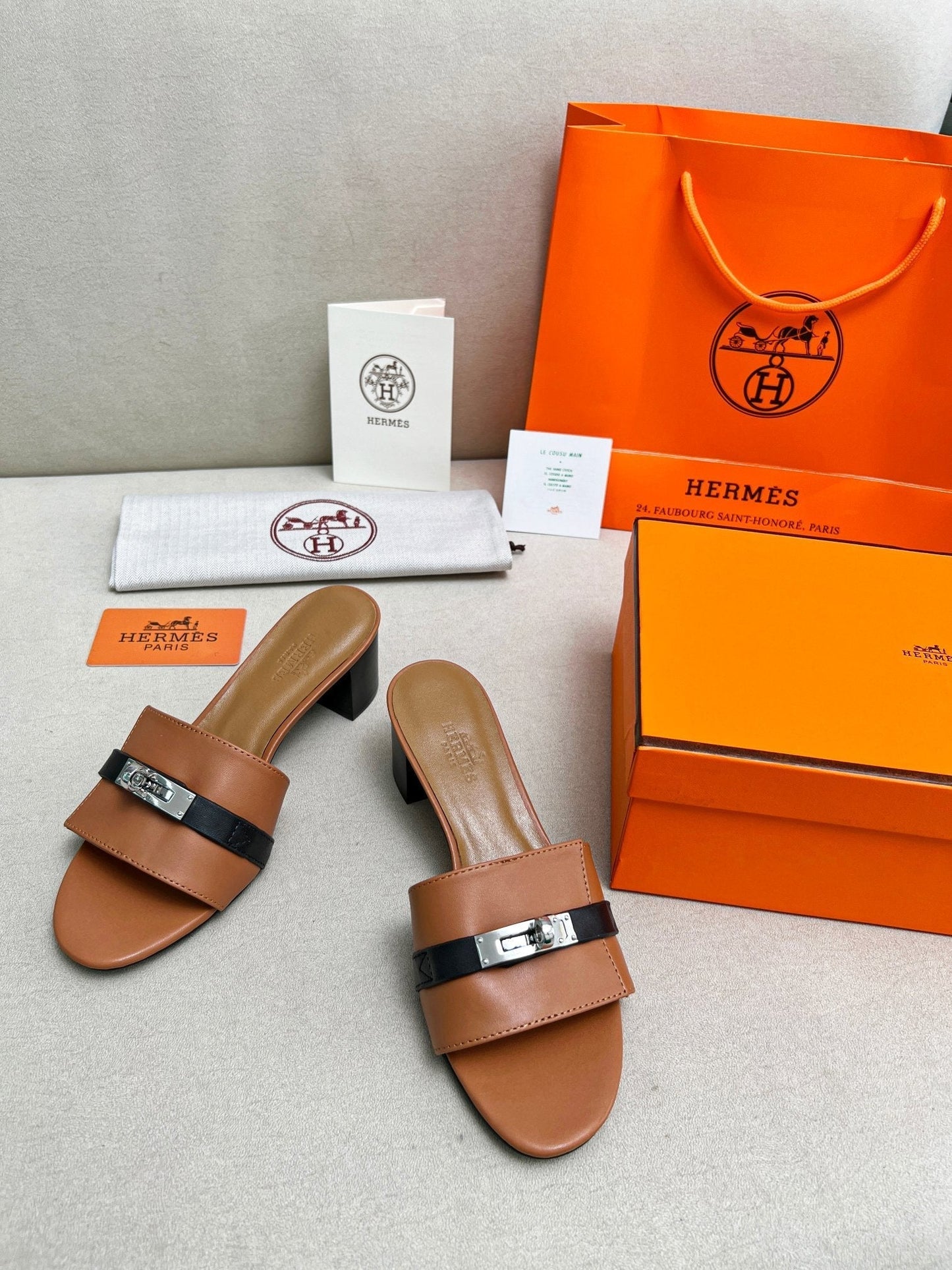 Gigi 50 Sandal Tan Black Calfskin - 35