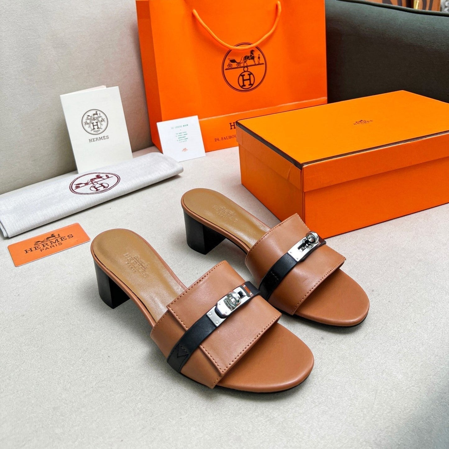 Gigi 50 Sandal Tan Black Calfskin - 35