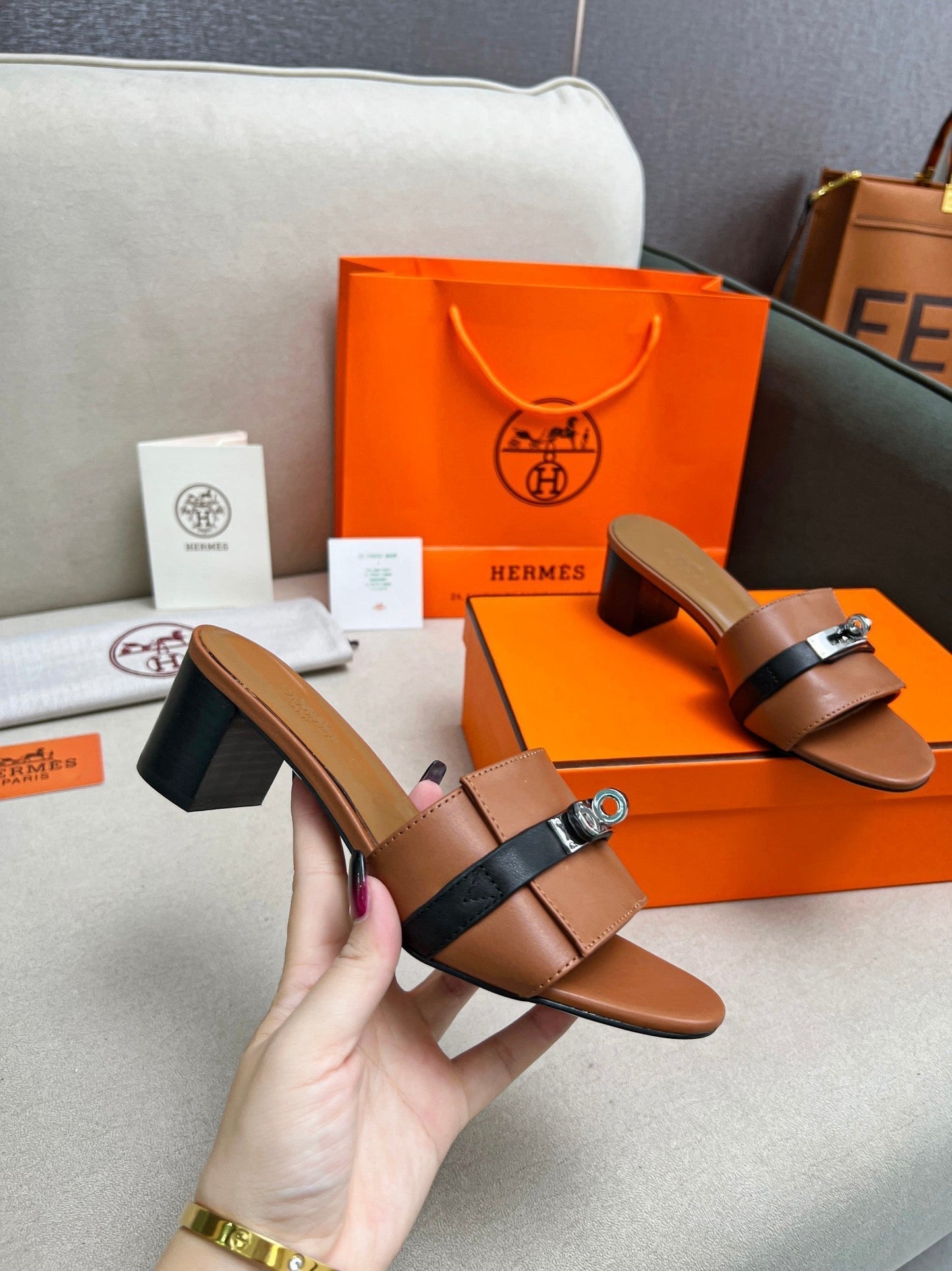 Gigi 50 Sandal Tan Black Calfskin - 35