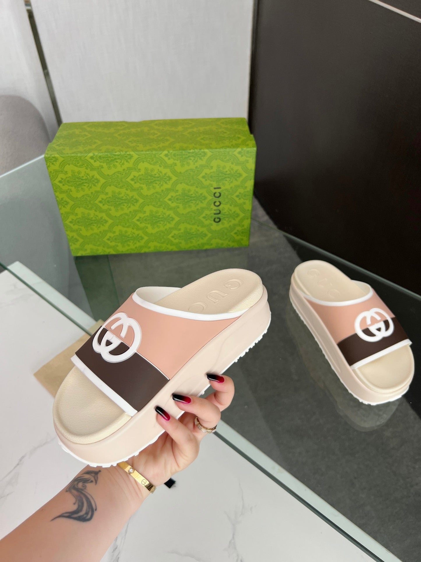 INTERLOCKING G SLIDE SANDAL IN WHITE CREAM MIX COLORFUL IMPORTED TPU - 35