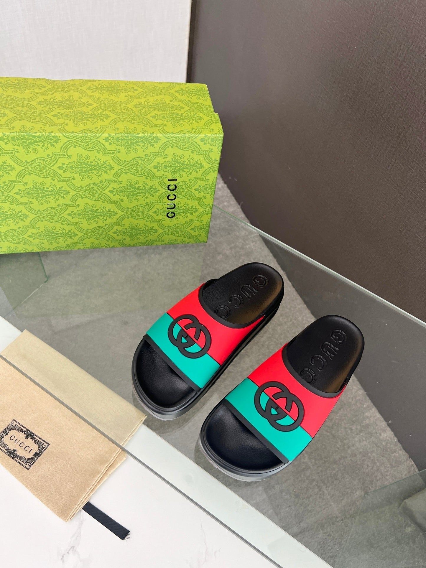 INTERLOCKING G SLIDE SANDAL IN BLACK MIX COLORFUL IMPORTED TPU - 35