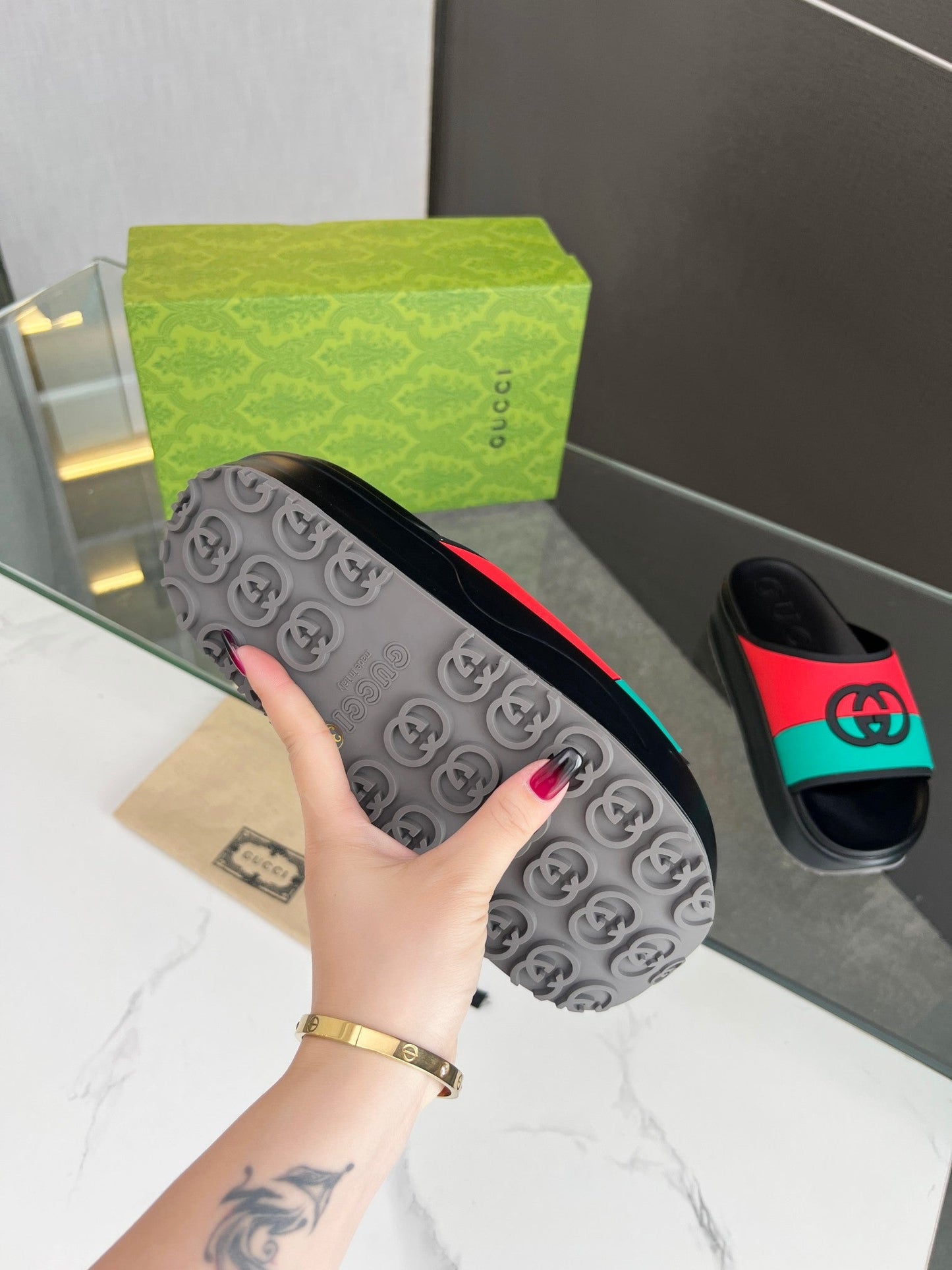 INTERLOCKING G SLIDE SANDAL IN BLACK MIX COLORFUL IMPORTED TPU - 35