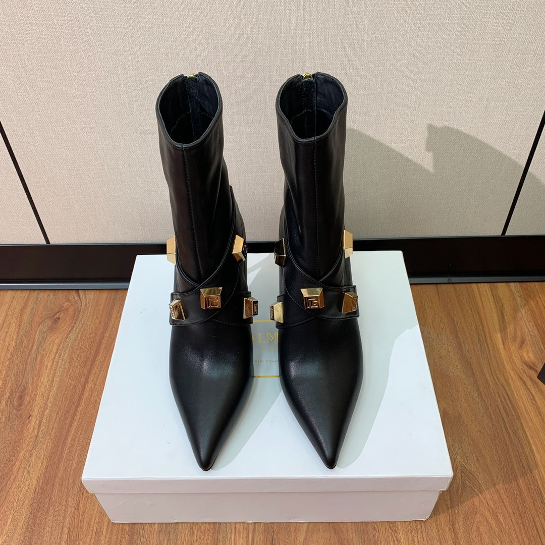 ЧОБОТИ BALMAIN 26S 105 ММ З ЧОРНОЇ ТЕЛЯЧОЇ ШКІРИ ІЗ ЗОЛОТОЮ ФУРНІТУРОЮ СТИЛЬ 1