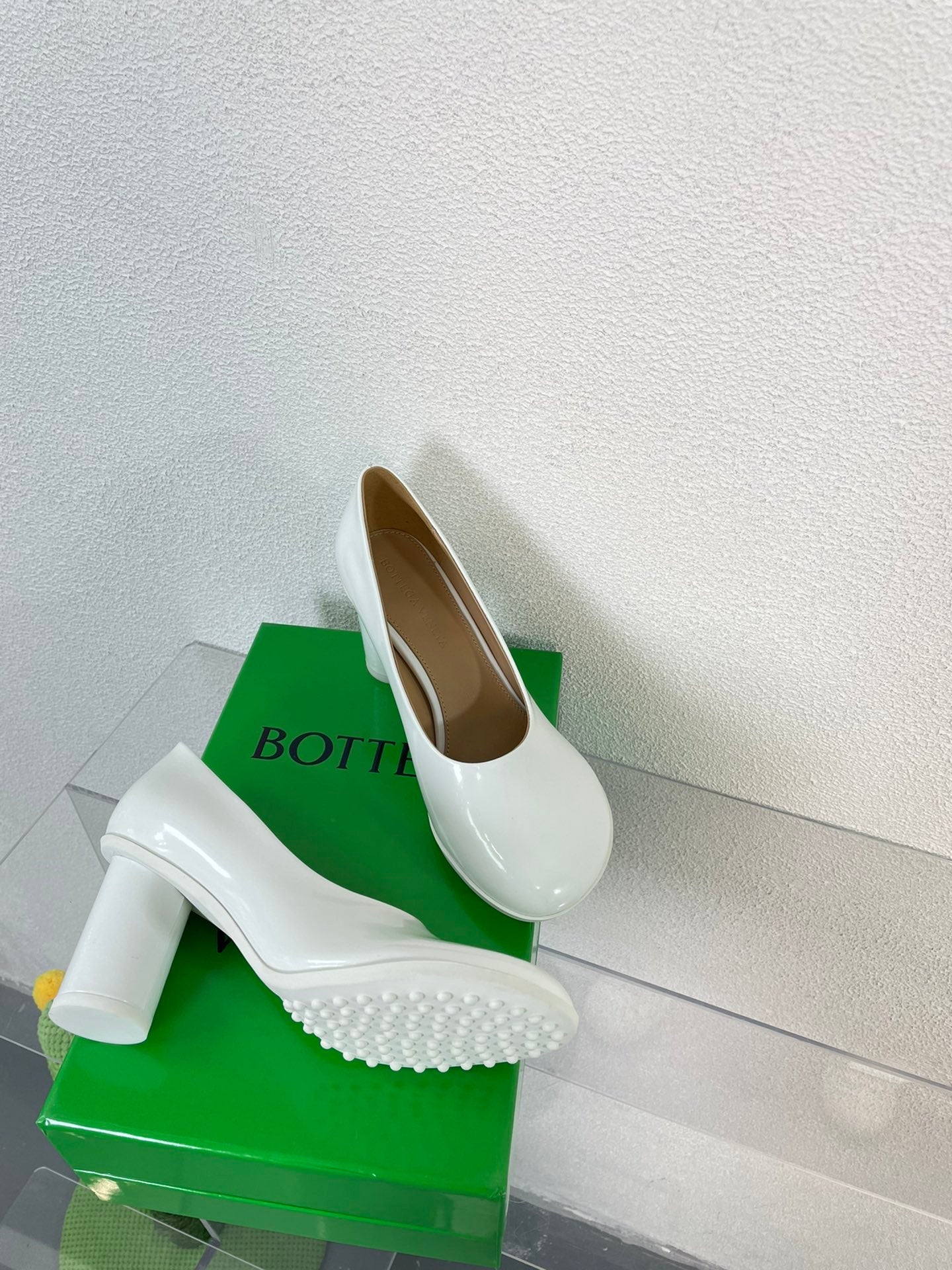 ATOMIC HIGH PUMP 9 CM IN WHITE CALFSKIN - 34