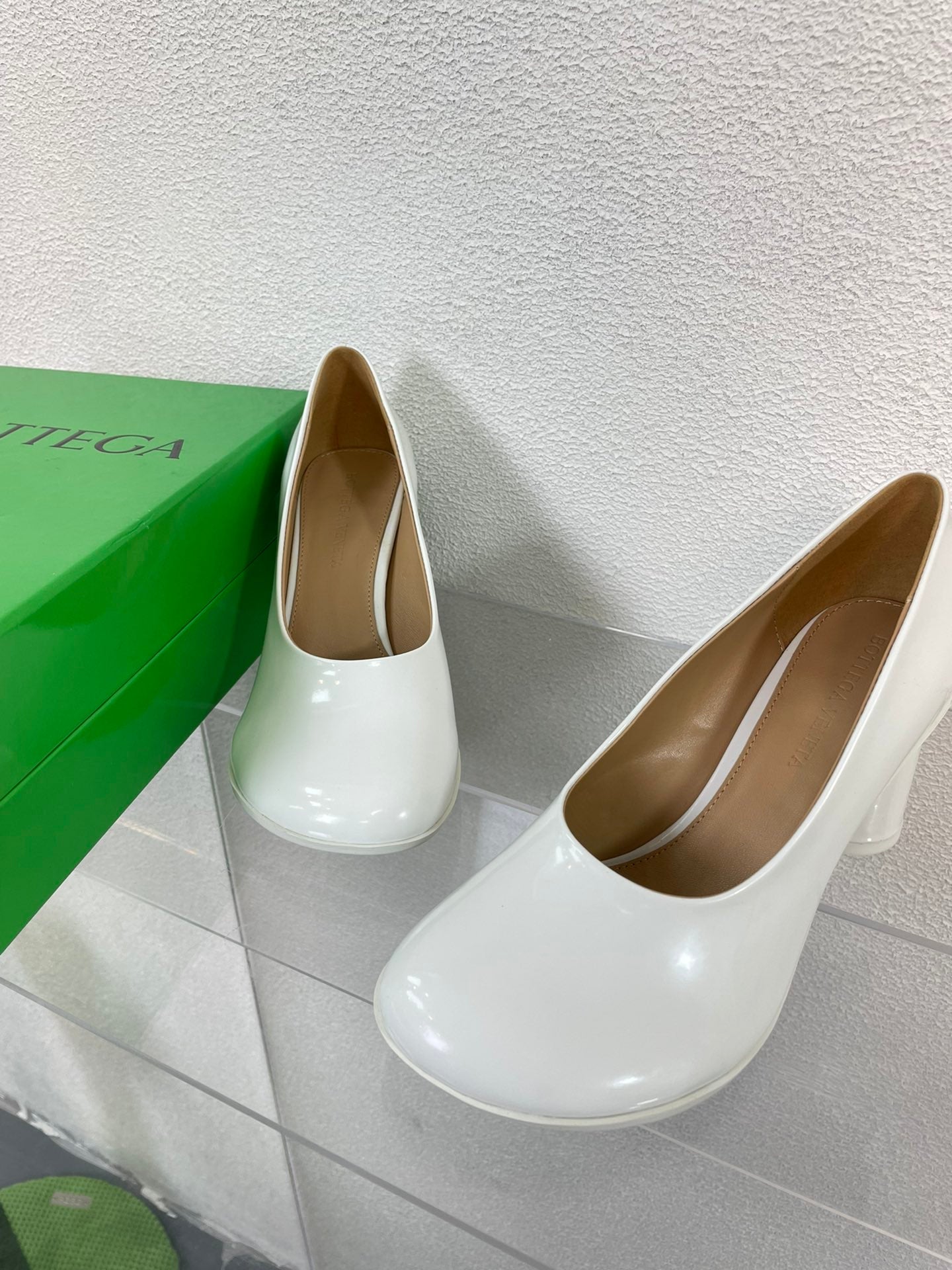 ATOMIC HIGH PUMP 9 CM IN WHITE CALFSKIN - 34