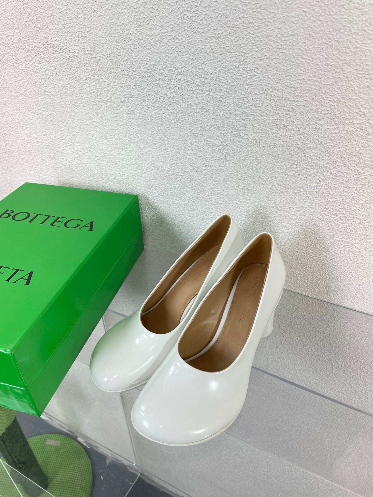 ATOMIC HIGH PUMP 9 CM IN WHITE CALFSKIN - 34