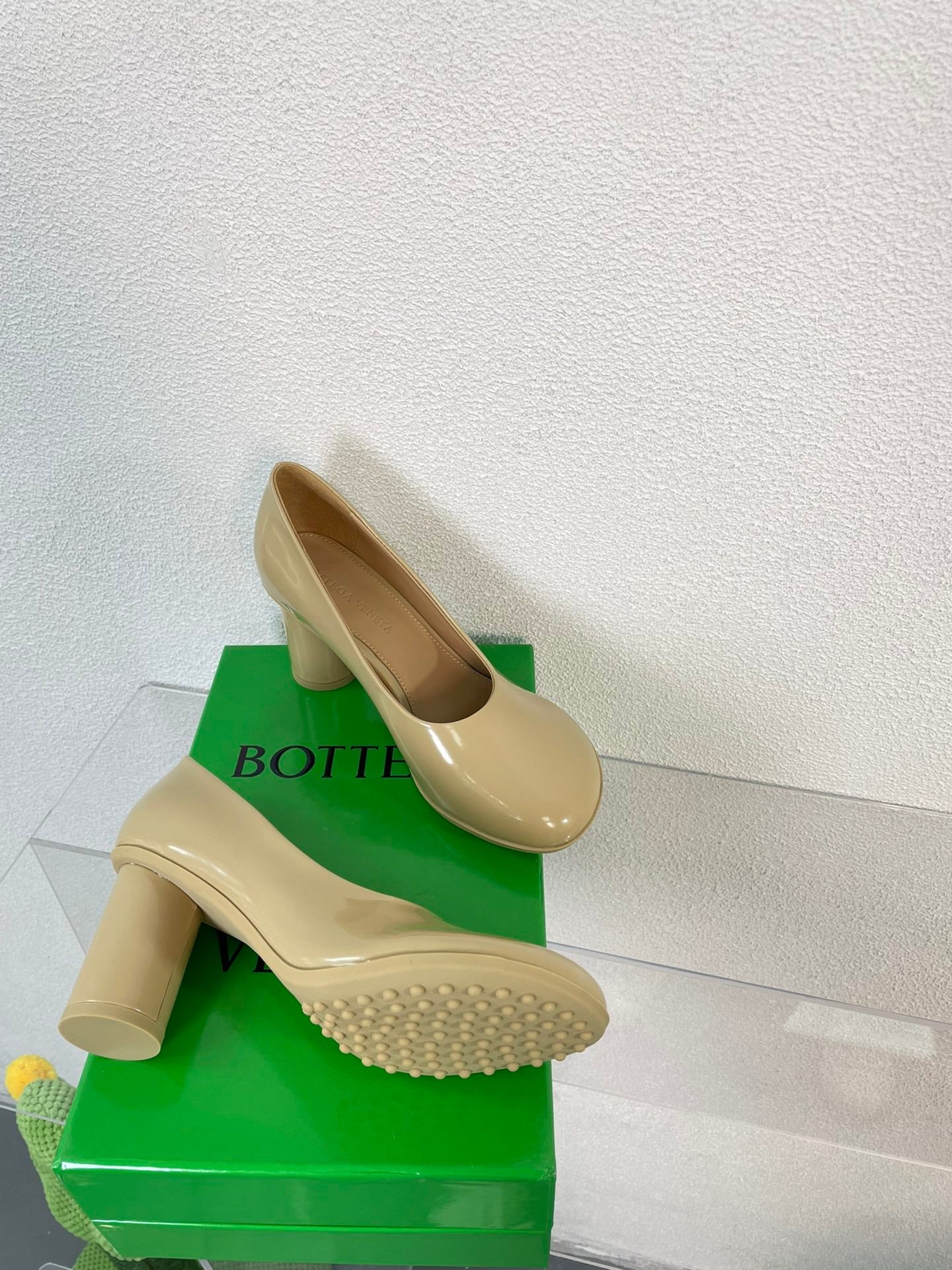 ATOMIC HIGH PUMP 9 CM IN BISQUE BEIGE CALFSKIN - 34
