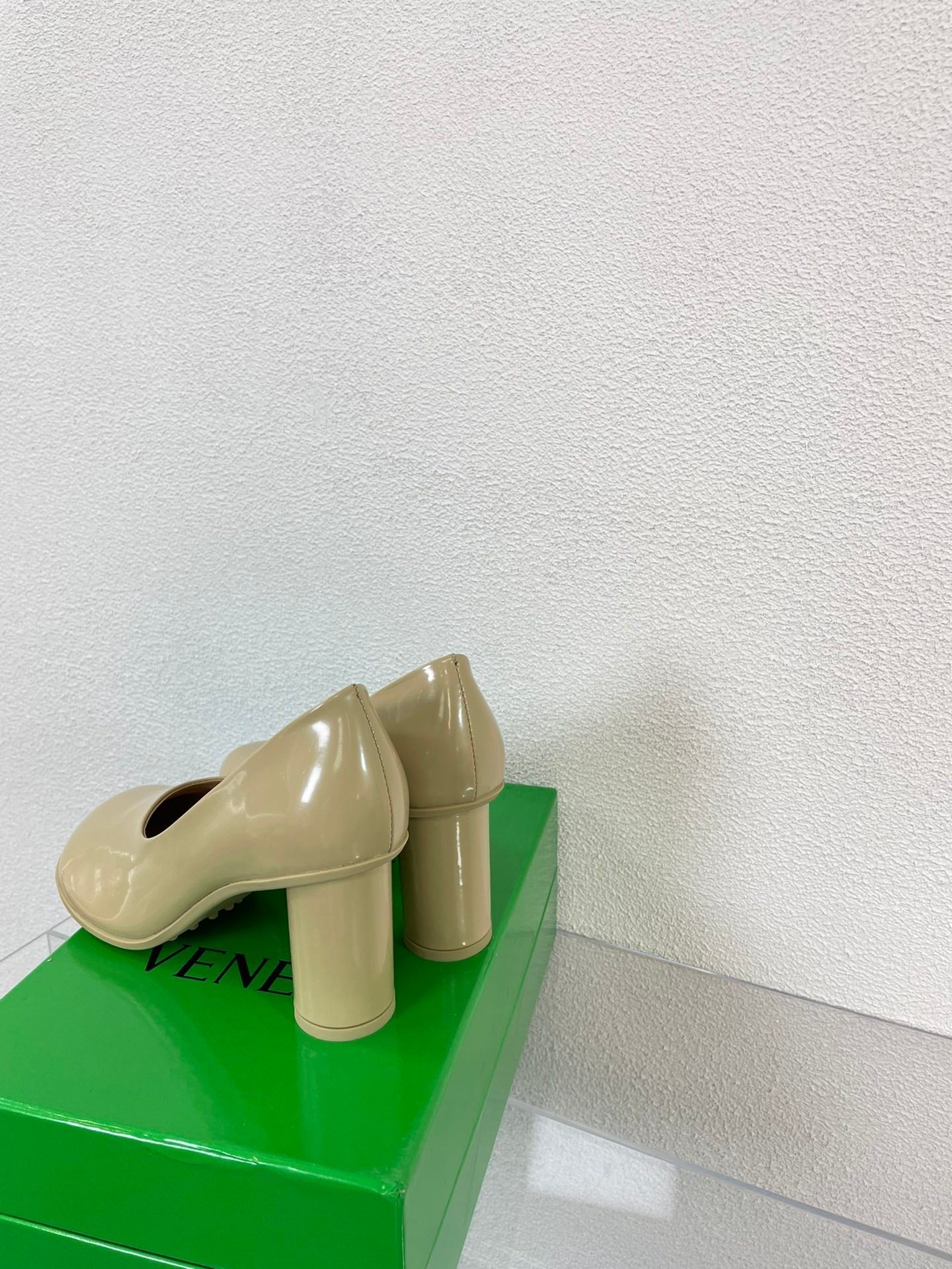 ATOMIC HIGH PUMP 9 CM IN BISQUE BEIGE CALFSKIN - 34