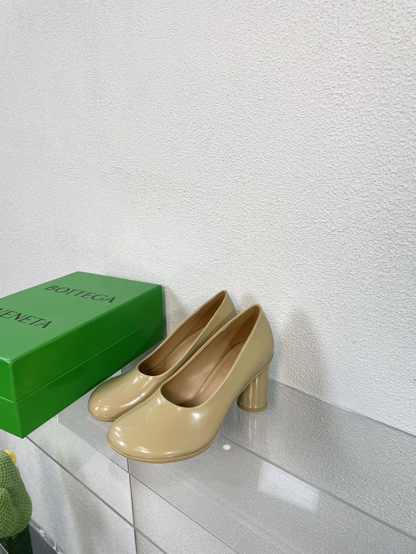 ATOMIC HIGH PUMP 9 CM IN BISQUE BEIGE CALFSKIN - 34