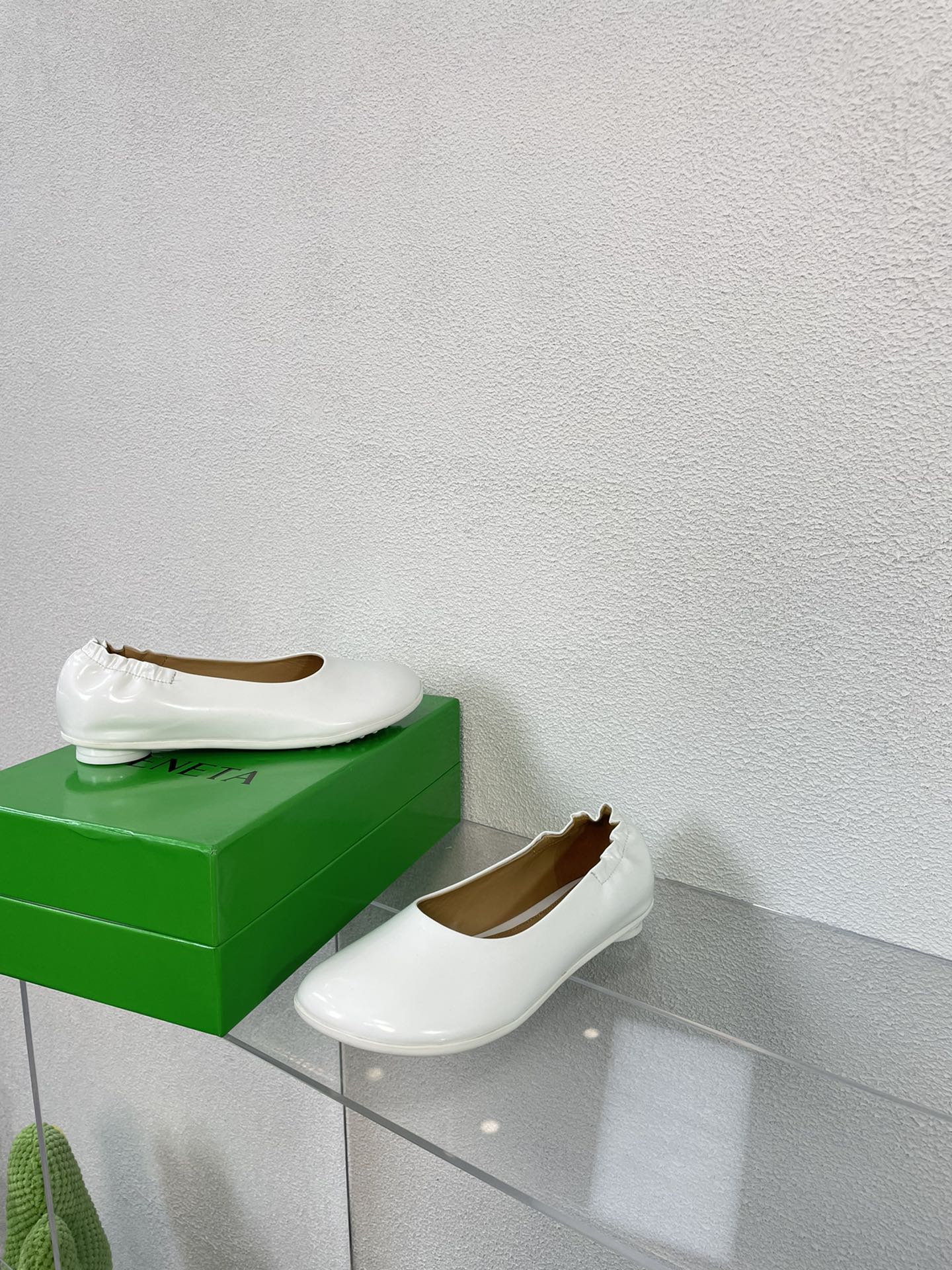 ATOMIC BALLERINA FLAT IN WHITE CALFSKIN - 34